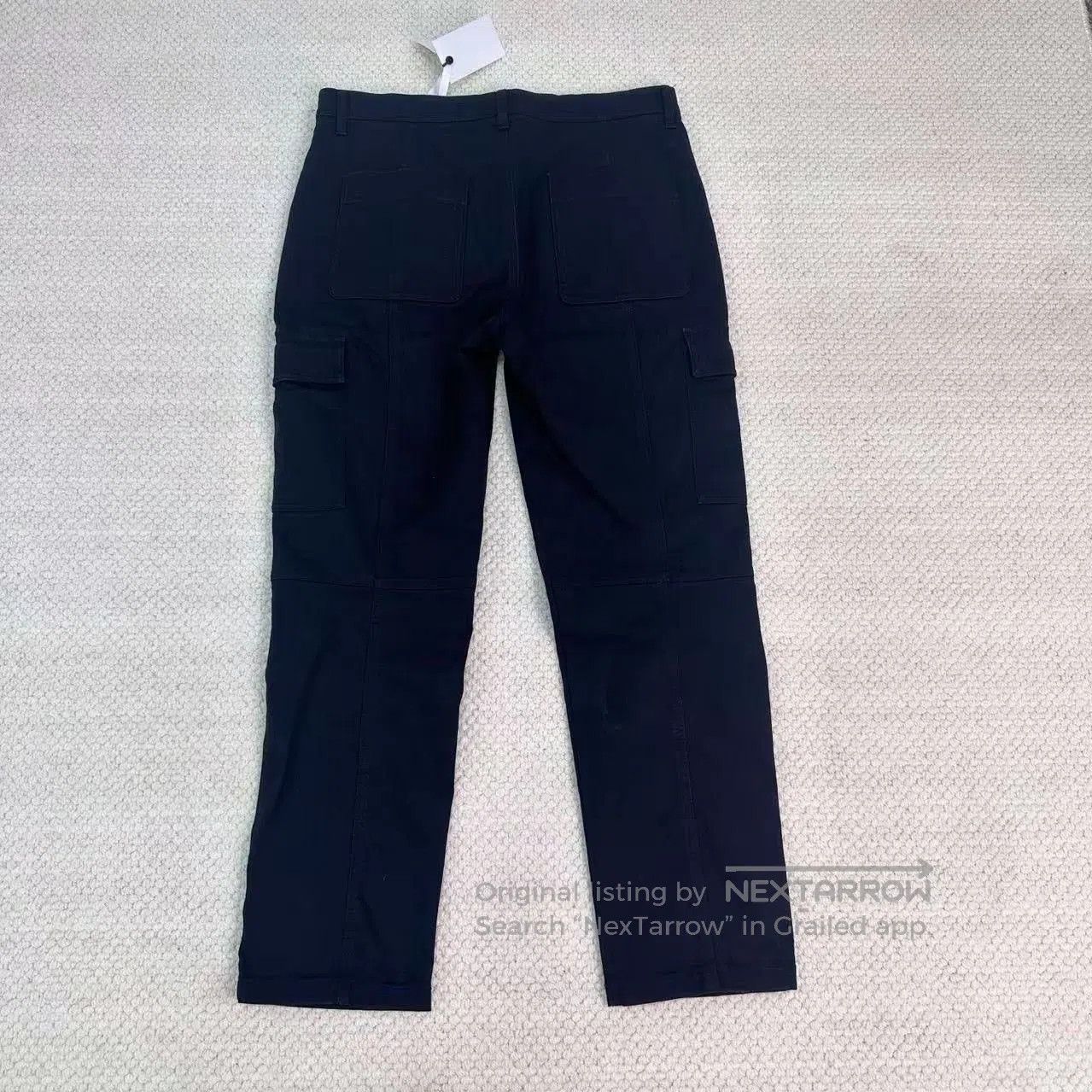 Valentino valentino logo cargo pants in black. Size US 40 / EU 56 - 2 Thumbnail