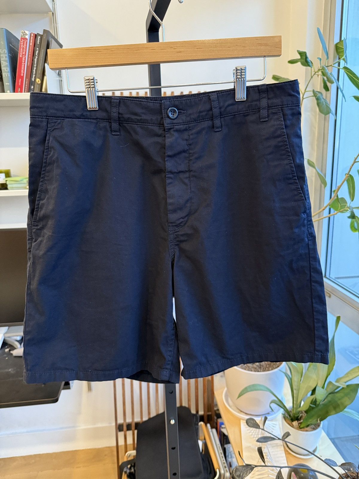 Norse Projects Norse Projects Aros Regular Light Shorts 32 Size US 32 / EU 48 - 1 Thumbnail
