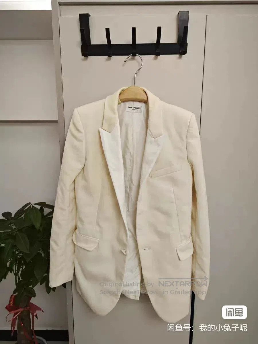 Saint Laurent Paris Saint Laurent Beige Wool Blazer. Size XXS / US 00 / IT 34 - 1 Thumbnail