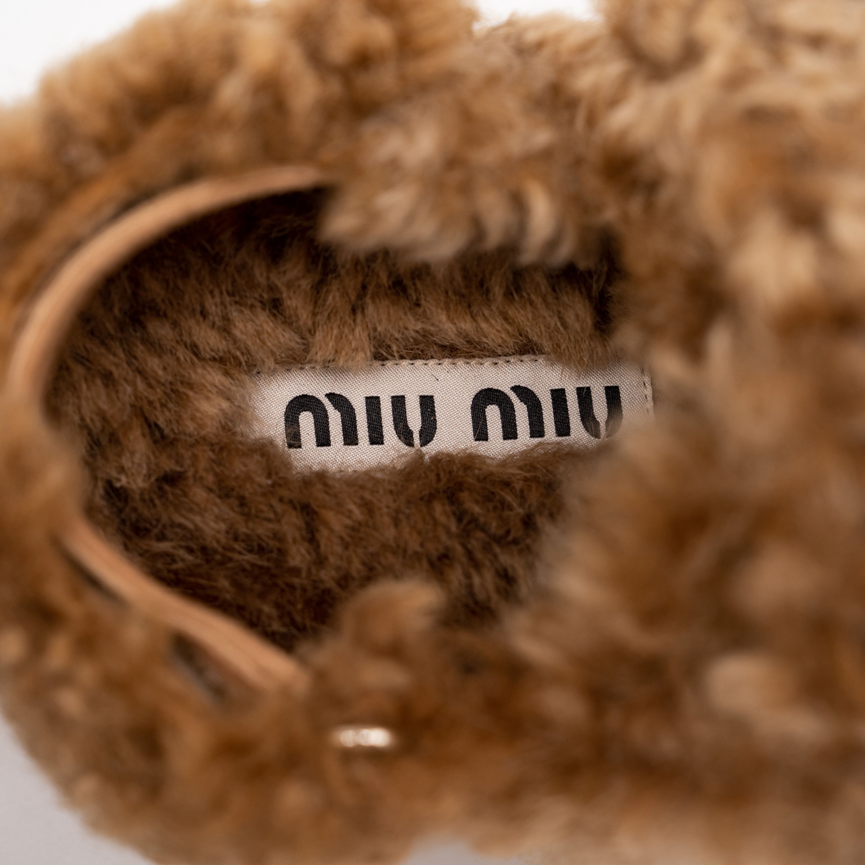Miu Miu 37eu 7 US Miu Miu Camel Brown Shearling Sandals Size US 7 / IT 37 - 9 Thumbnail