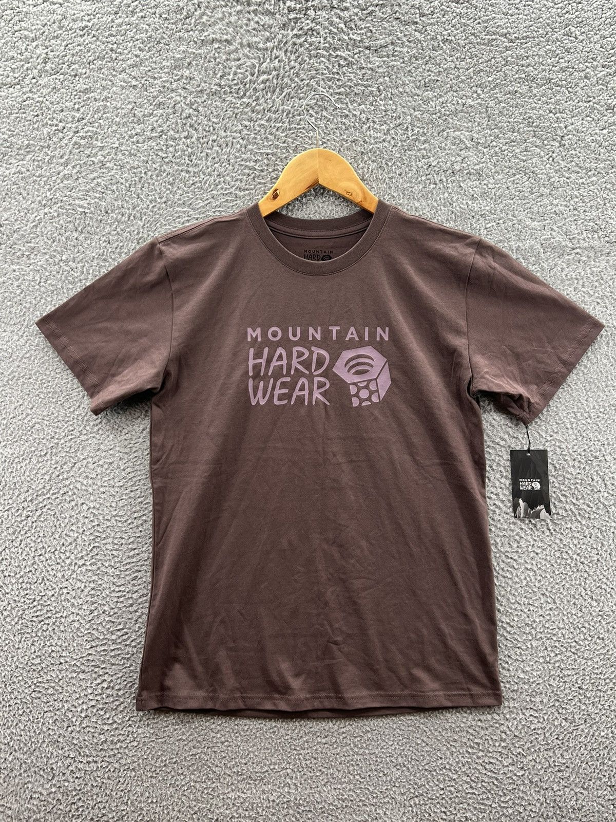 Mountain Hardwear Mountain Hardwear T-Shirt Women’s MHW Spellout Logo Brown Size S / US 4 / IT 40 - 1 Thumbnail