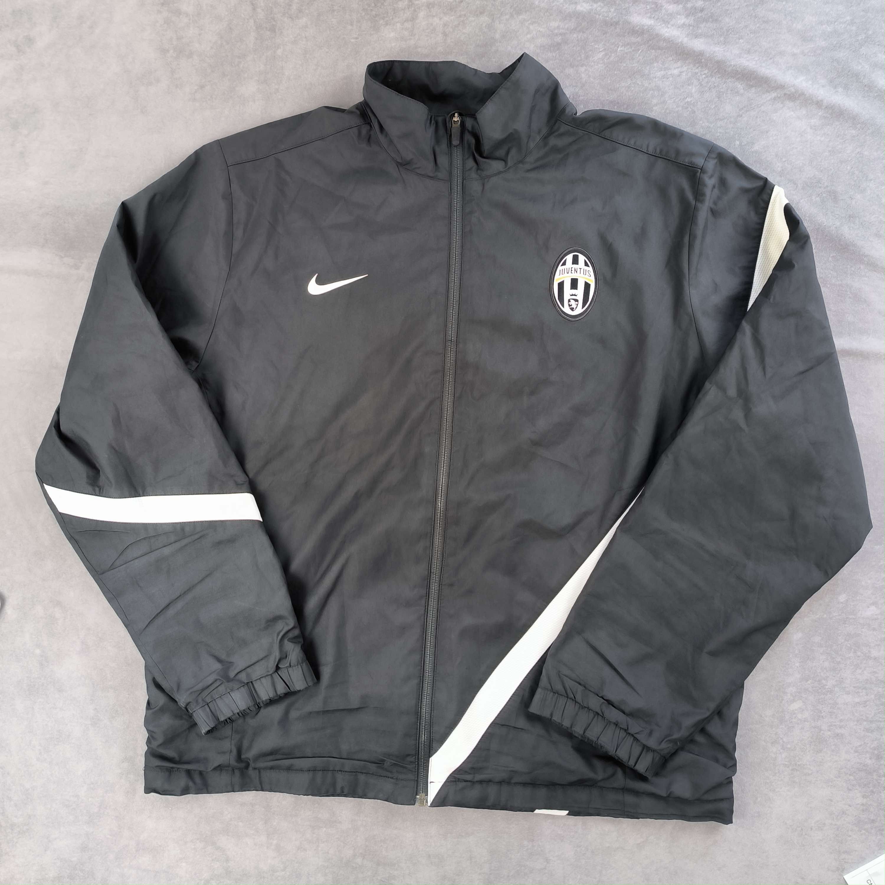 Nike Juventus 2011-12 Nike football track top size XL Size US XL / EU 56 / 4 - 1 Thumbnail