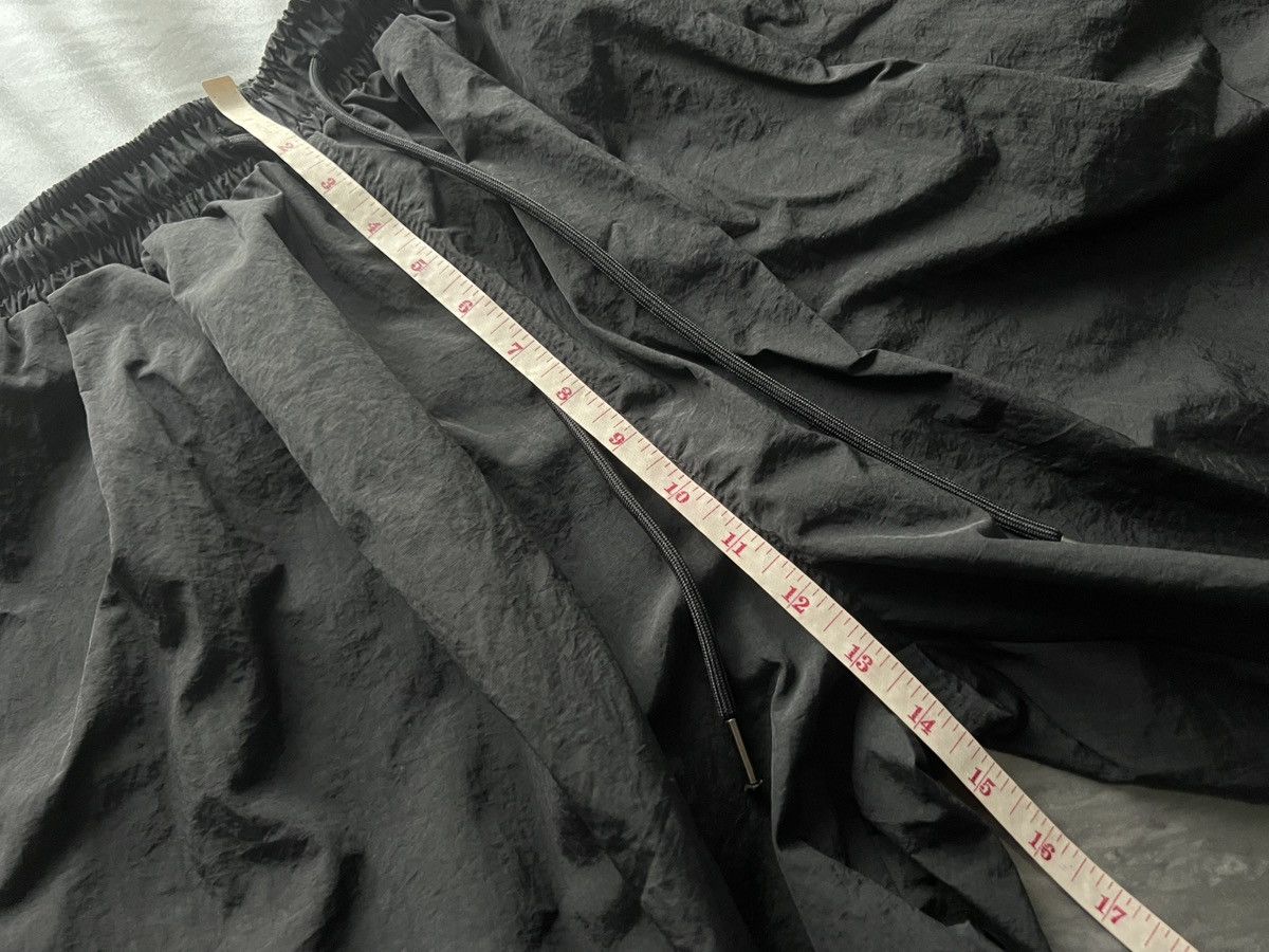 Other Glamour : Five Pocket Short Black Size US 34 / EU 50 - 11 Thumbnail