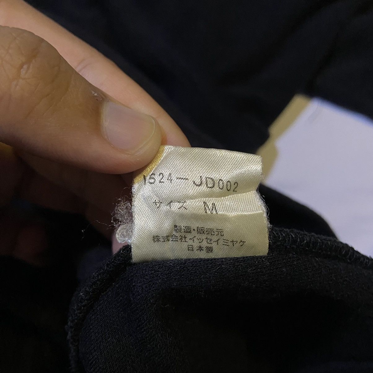 Designer × Issey Miyake × Japanese Brand Vintage Issey Miyake Wool Zipper Hoodie Size L / US 10 / IT 46 - 12 Thumbnail