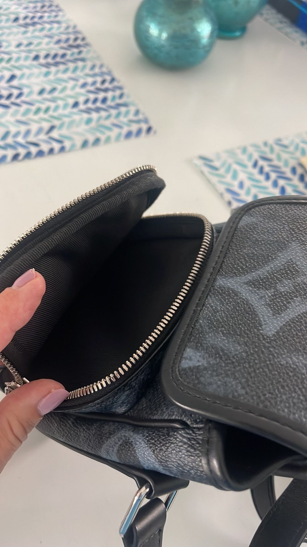 Louis Vuitton Louis Vuitton Amazone Size ONE SIZE - 8 Thumbnail