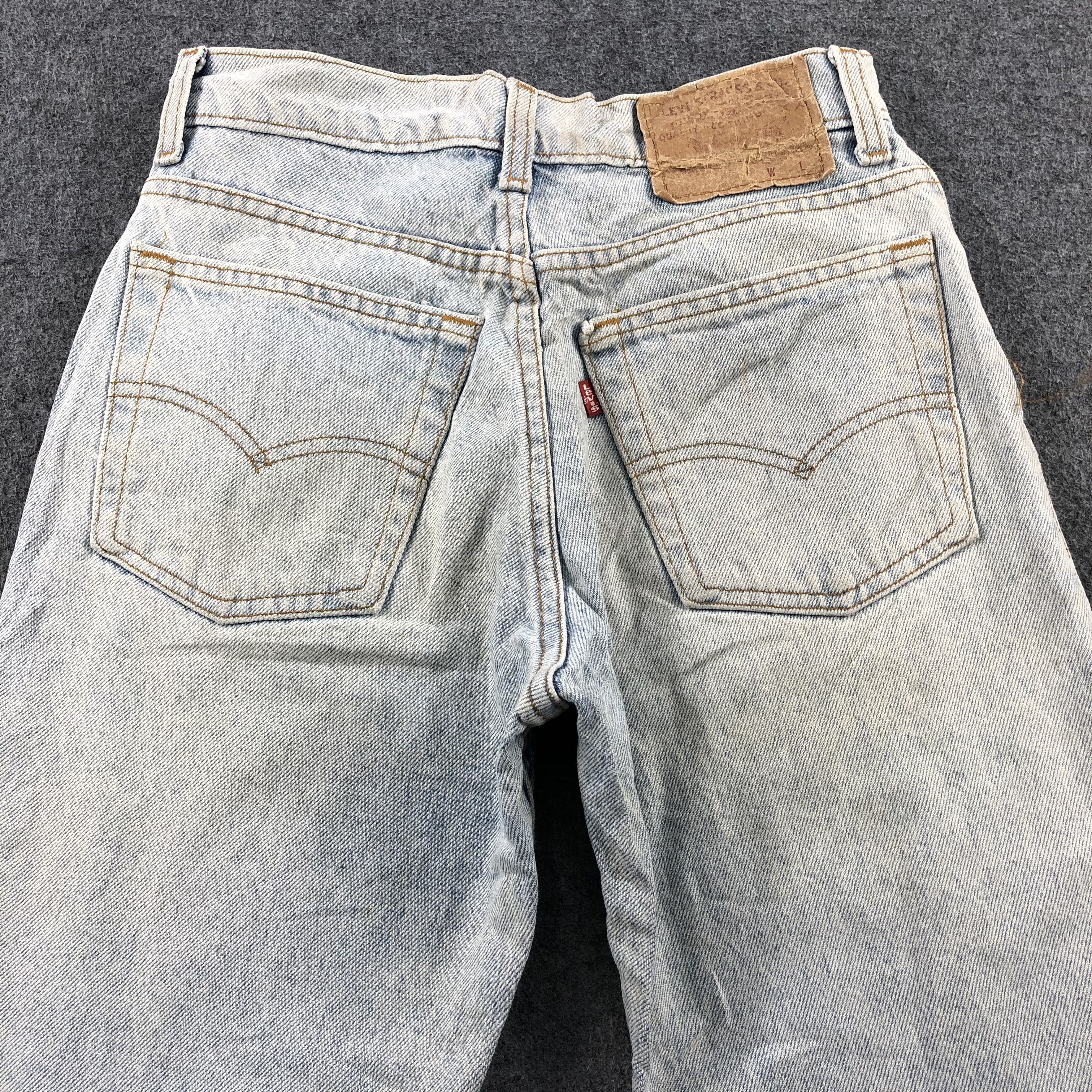 Levi's × Vintage Vintage Light Wash Levis Jeans-JM1946 Size US 28 / EU 44 - 4 Thumbnail