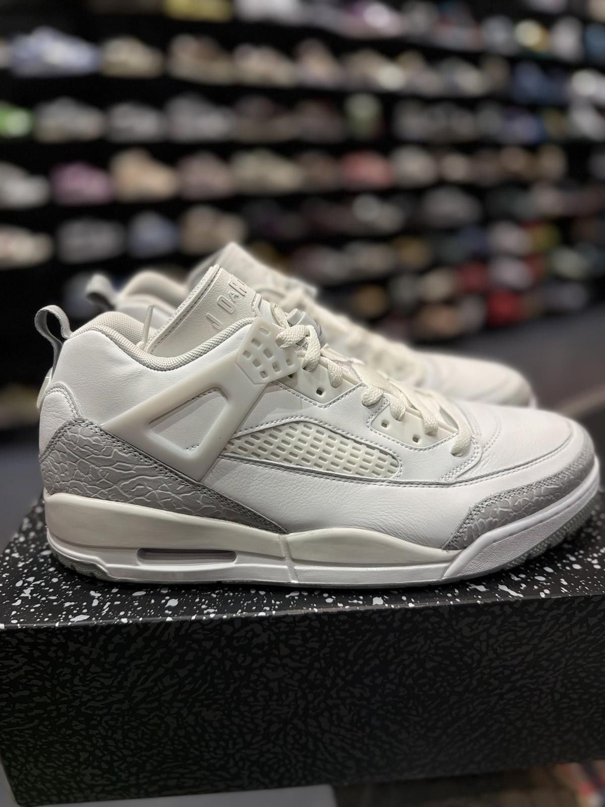 Nike Nike Jordan Spizike Low Summit White Metallic Silver Size 13 Size US 13 / EU 46 - 3 Thumbnail