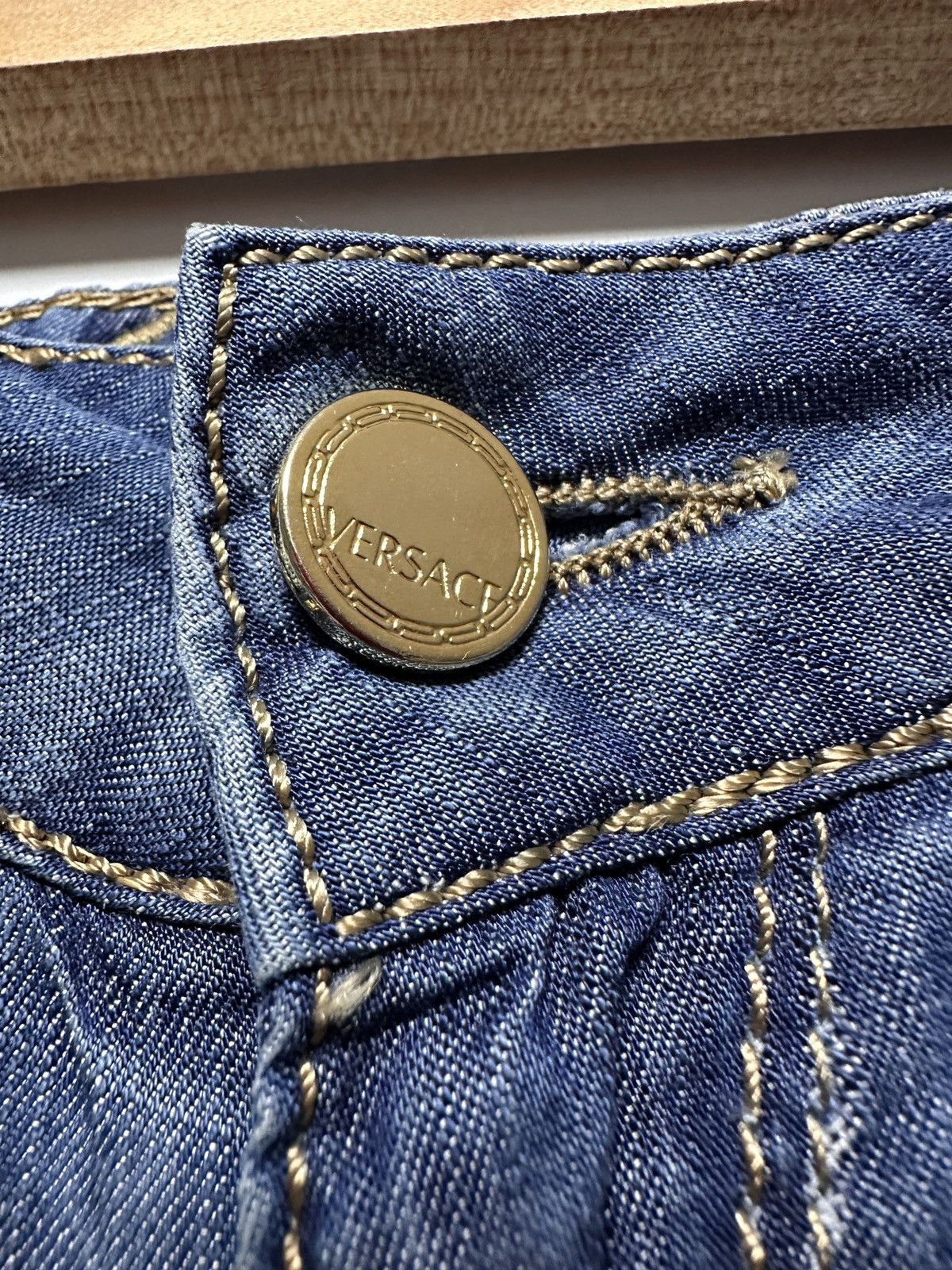 Versace Versace jeans women luxury RARE vintage metal logo Size 26" / US 2 / IT 38 - 5 Thumbnail
