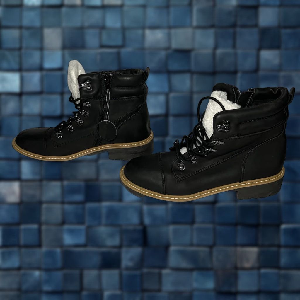 London Fog London Fog Dennis Women's Black Boot Size 9 New User: London Fog Women's Black Size 9 Dennis Boot New Size US 9 / IT 39 - 1 Thumbnail