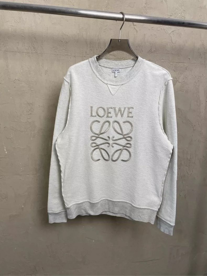 Loewe loewe Gray-white reverse side embroidered large logo round- Size US S / EU 44-46 / 1 - 1 Thumbnail