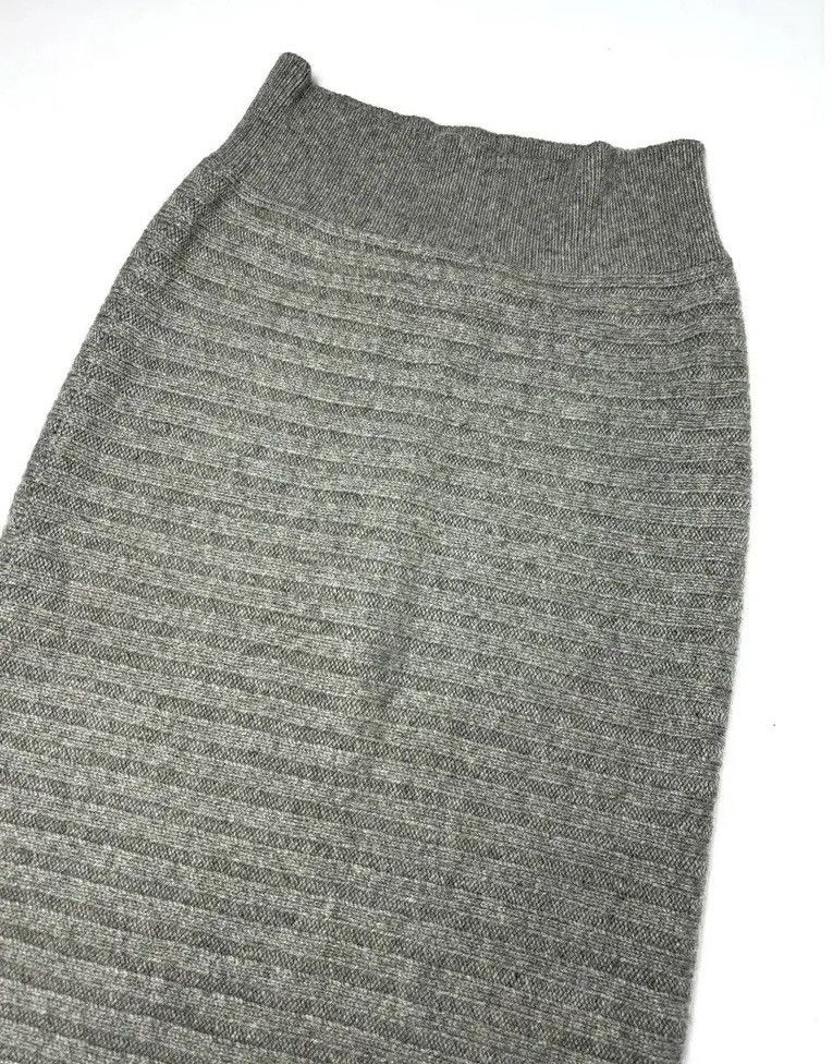 Chanel Chanel Cashmere Skirt Size 25" / US 0 / IT 36 - 3 Thumbnail