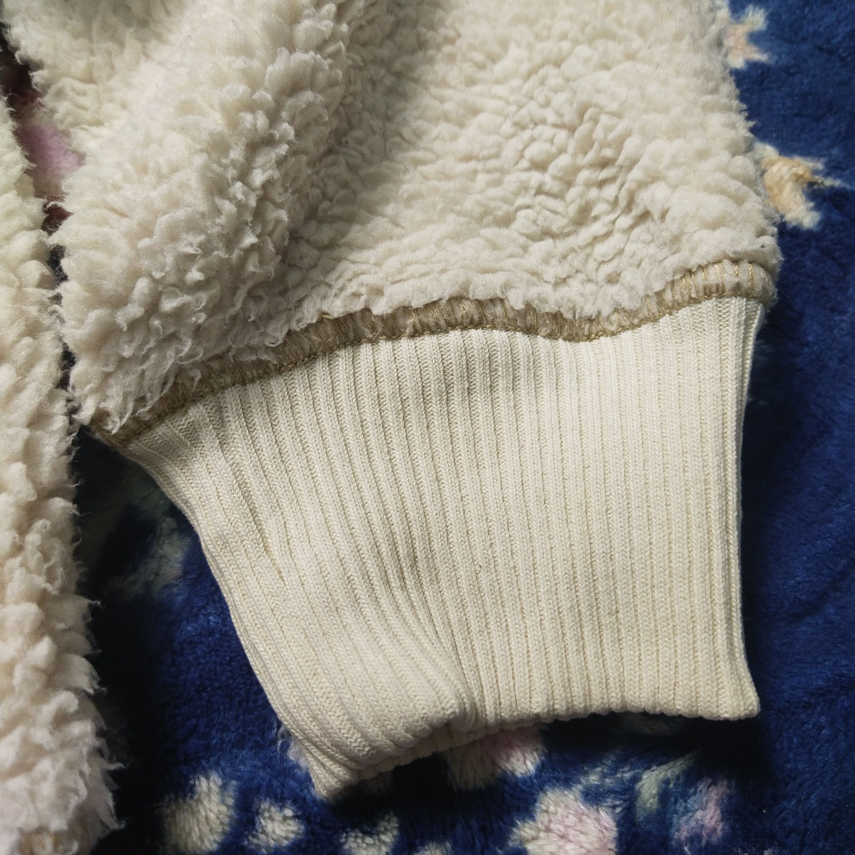 JW Anderson × Uniqlo J.W. Anderson Uniqlo Sherpa Fleece Sweatshirt Size M / US 6-8 / IT 42-44 - 6 Thumbnail