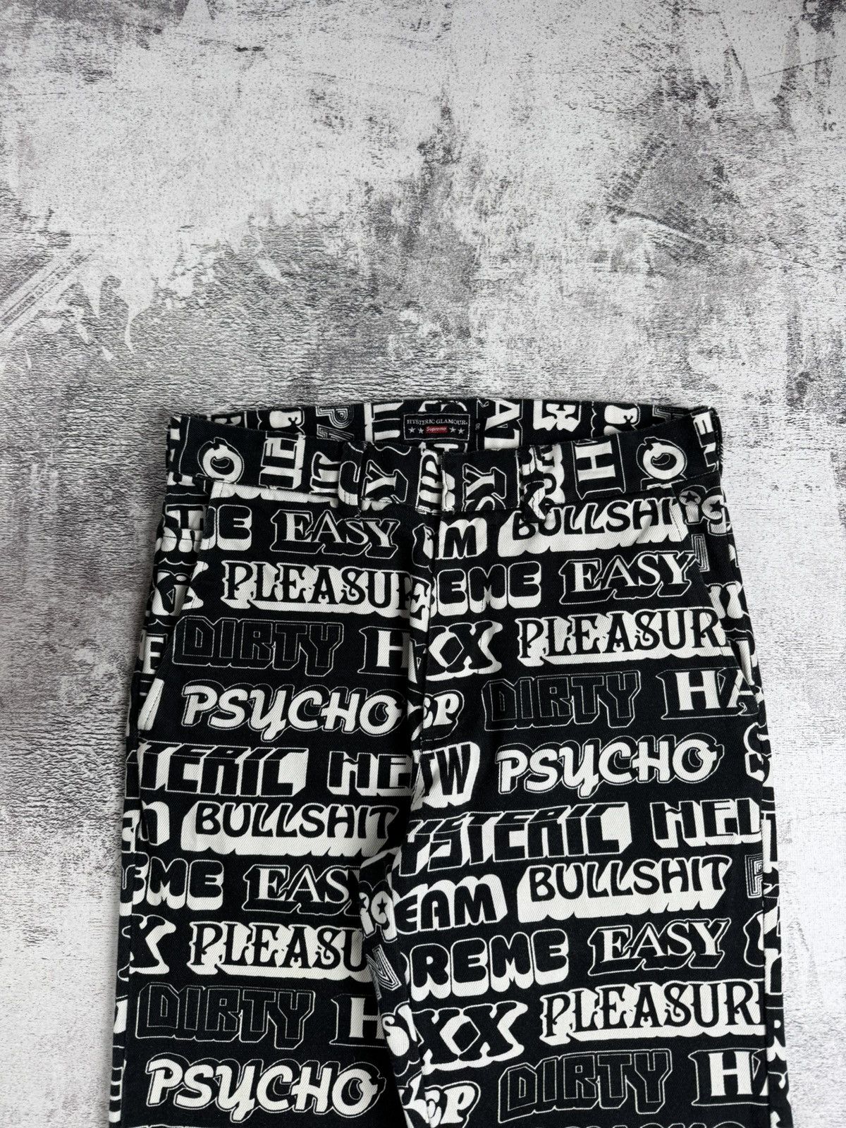 Hysteric Glamour × Supreme HYSTERIC GLAMOUR X SUPREME Text Work Black Monogram Straight Trousers Pants Size US 30 / EU 46 - 15 Thumbnail