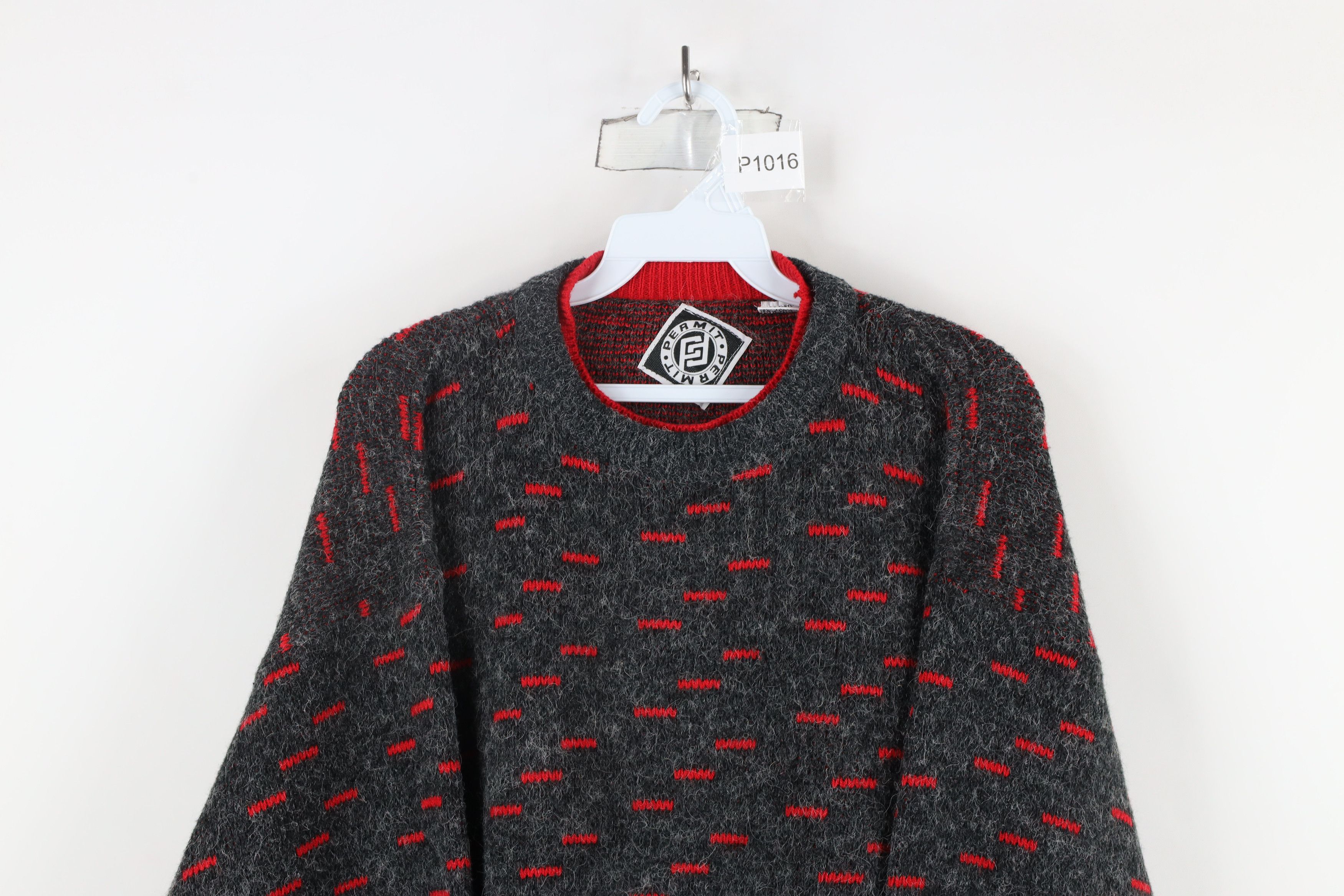 Vintage Vintage 90s Streetwear Shag Fuzzy Knit Crewneck Sweater Size M / US 6-8 / IT 42-44 - 2 Thumbnail