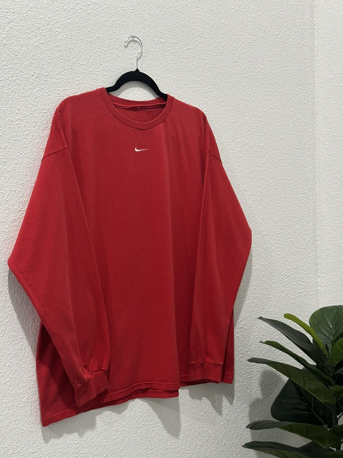 Nike Vintage Y2K Nike Center Swoosh Crewneck L/S T-shirt Size XL Size US XL / EU 56 / 4 - 3 Thumbnail