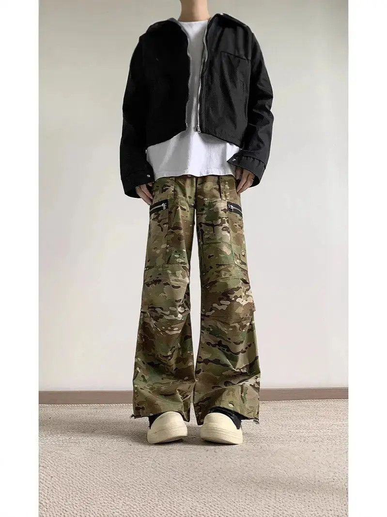 Japanese Brand Retro loose camouflage pocket jeans Size US 32 / EU 48 - 1 Thumbnail