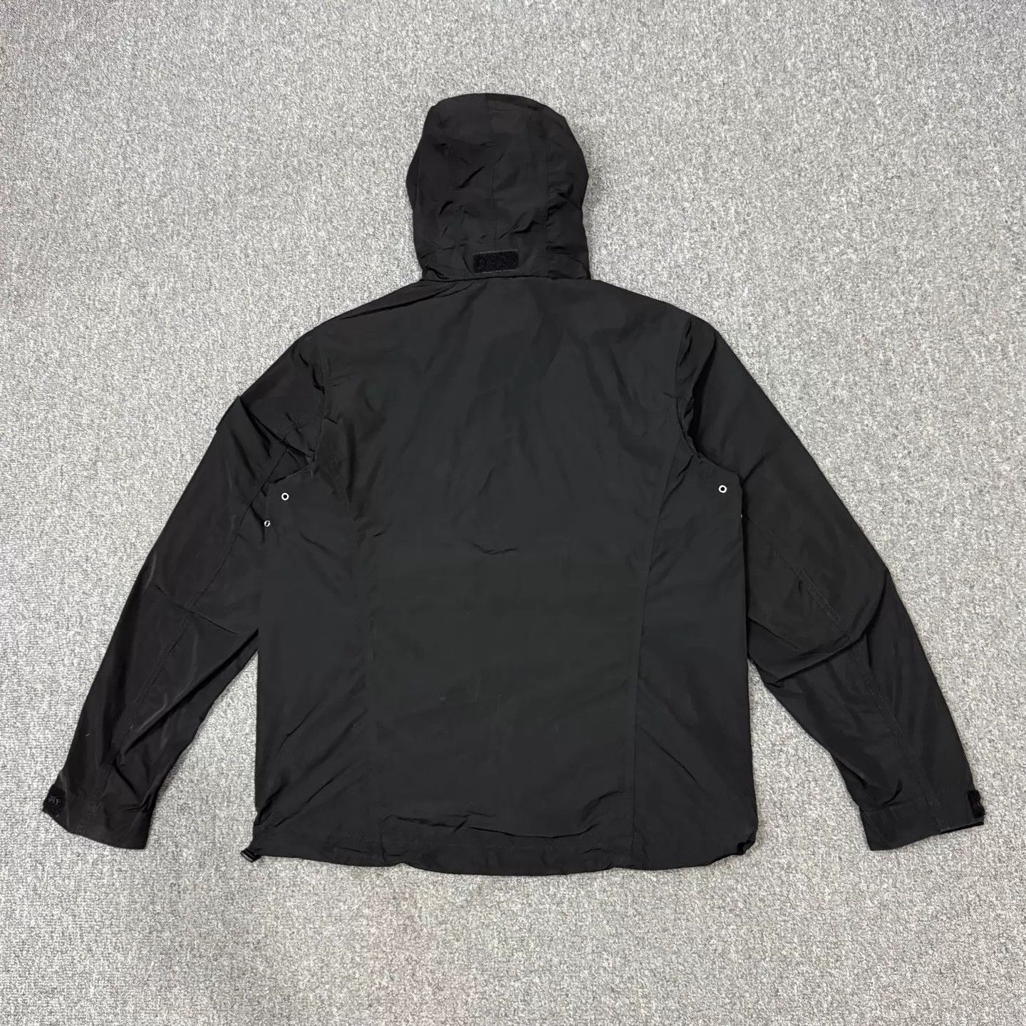 Burberry Burberry Black Arm Logo Nylon Jacket 48 99 New Size US M / EU 48-50 / 2 - 2 Thumbnail