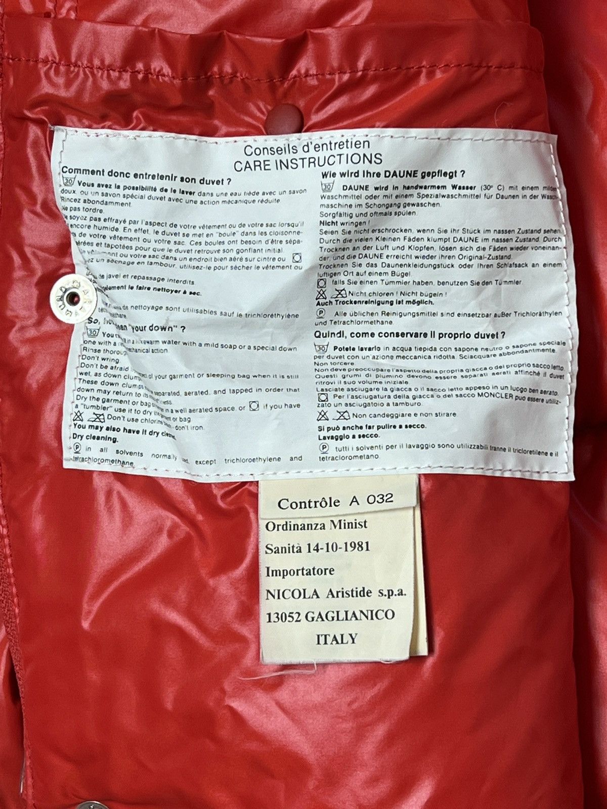 Moncler Vintage Moncler Grenoble 80s 90s Down Puffer Jacket Size US M / EU 48-50 / 2 - 14 Thumbnail