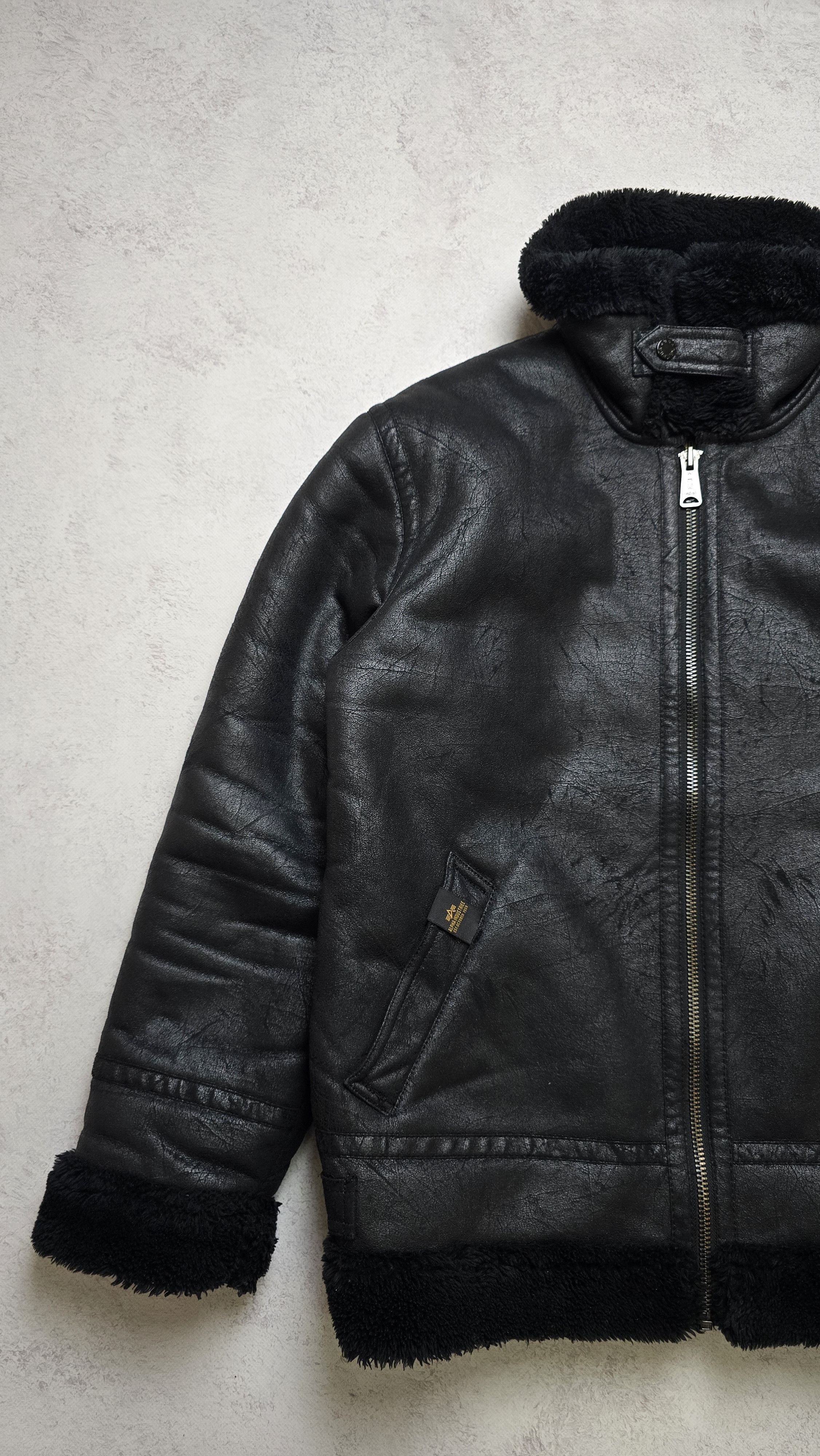 Alpha Industries Alpha Industries B3 Aviator Bomber Jacket Faux Shearling Size US L / EU 52-54 / 3 - 8 Thumbnail