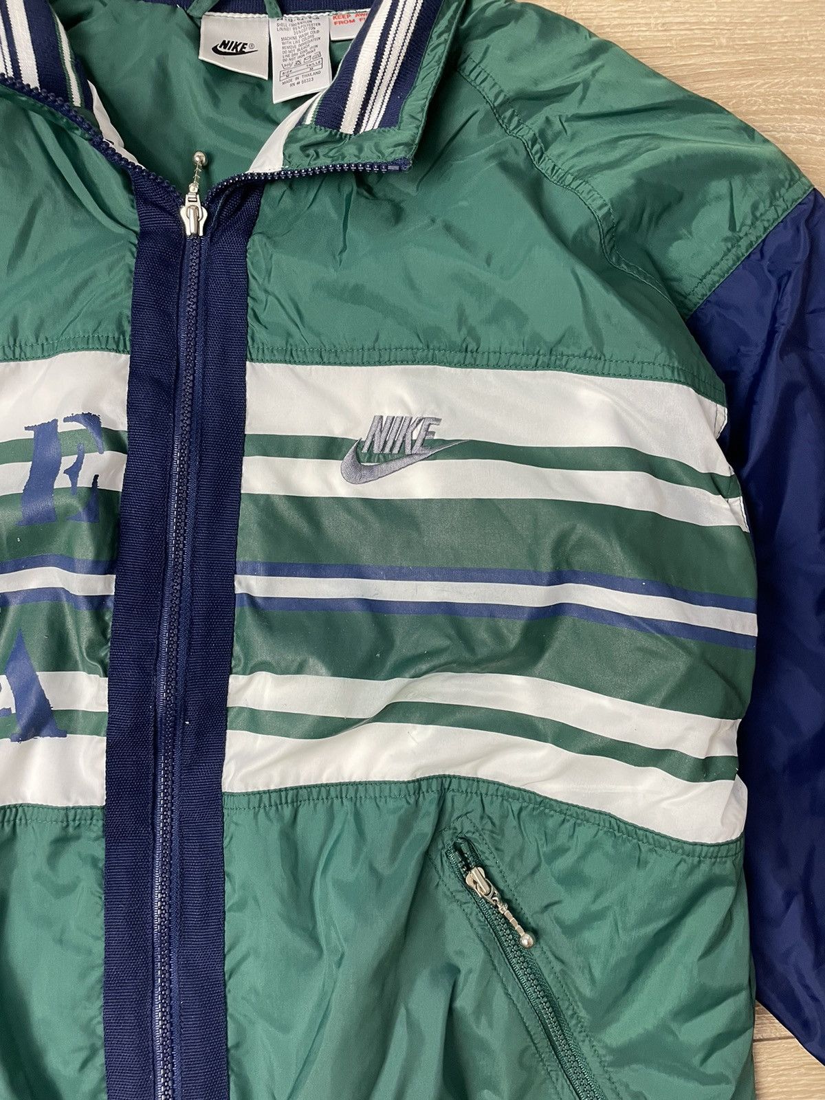 Nike Nike Vintage Nylon Track Jacket Full Zip 90-s Size US M / EU 48-50 / 2 - 6 Thumbnail