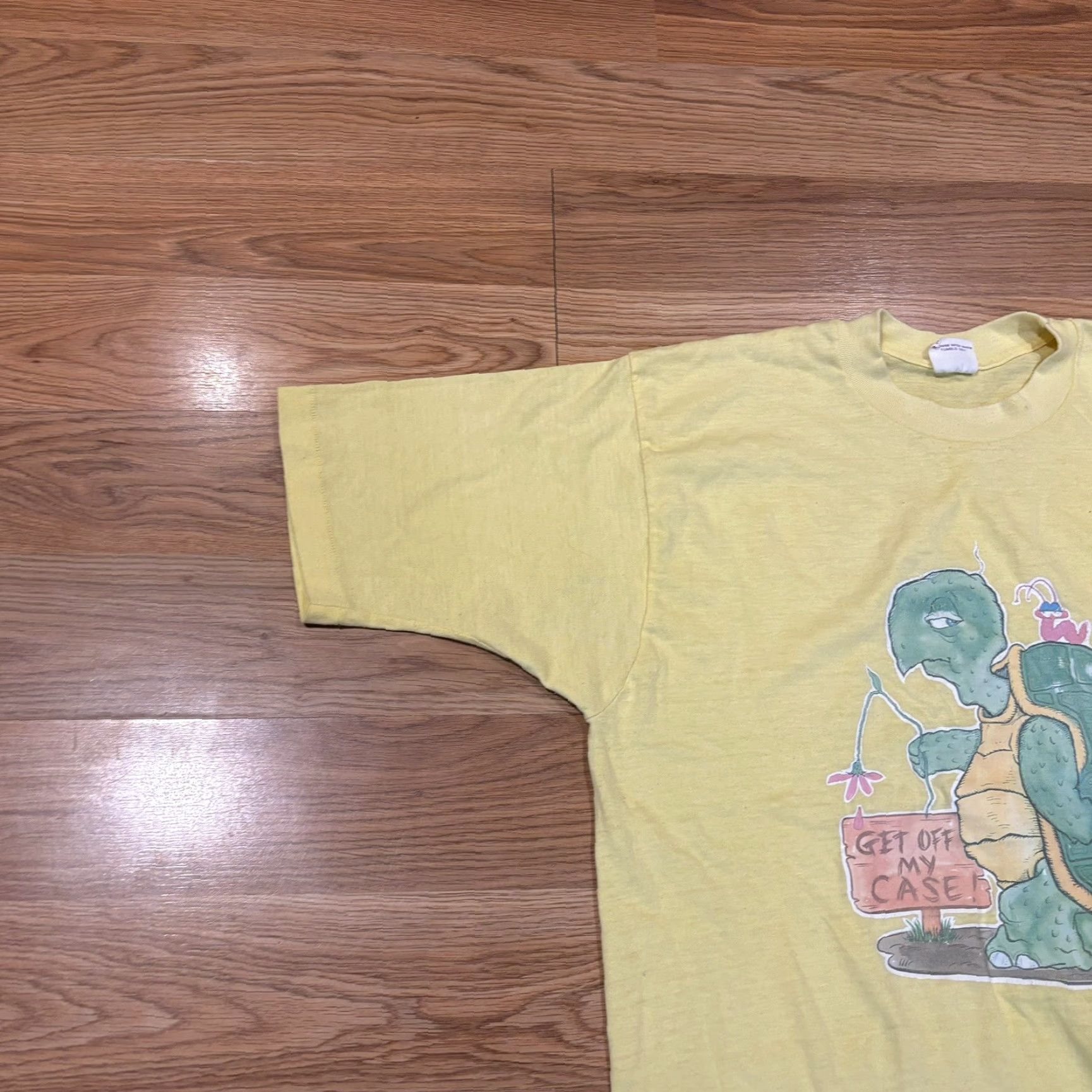 Etro VTG Turtle Shirt Roach 1975 Retro Yellow 1970s Single Stitch Size Large Size L / US 10 / IT 46 - 5 Thumbnail