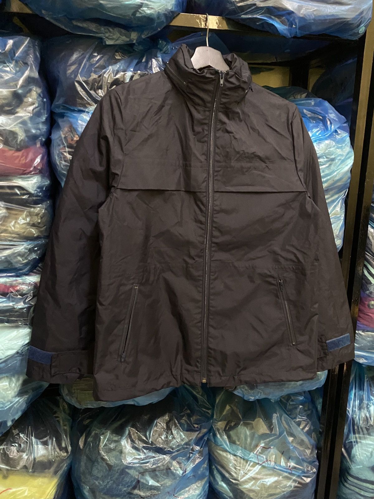 Japanese Brand Vintage A/T Black Nylon Windbreaker Jacket | Utility Outdoor Size US M / EU 48-50 / 2 - 3 Thumbnail