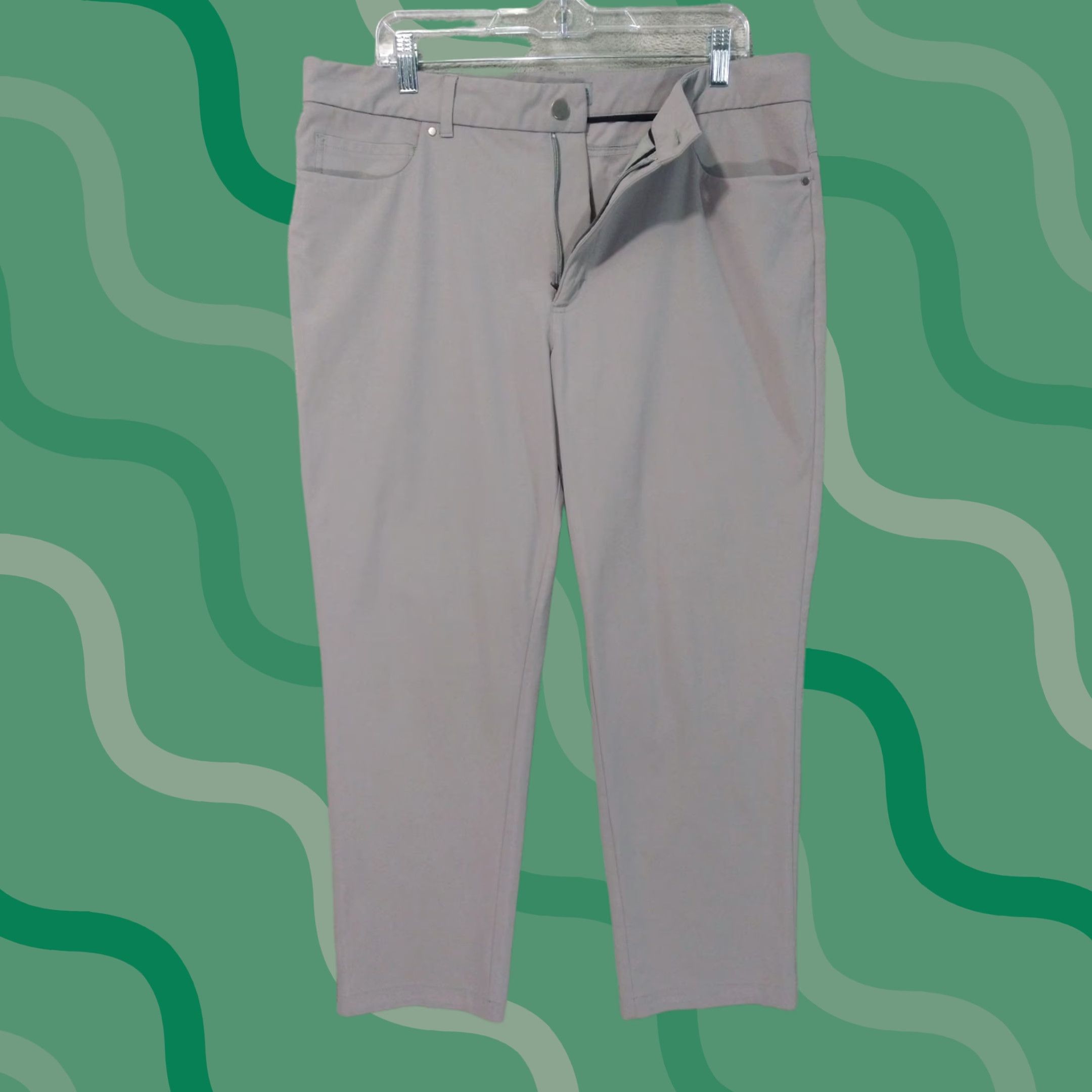 Vintage VRST Pants Mens 38x30 Gray Limitless Athletic Fit Tapered Leg Stretch Golf Pants Chino 5-Pocket Design Mens Straight Leg Gray VRST Pants Size US 38 / EU 54 - 1 Thumbnail