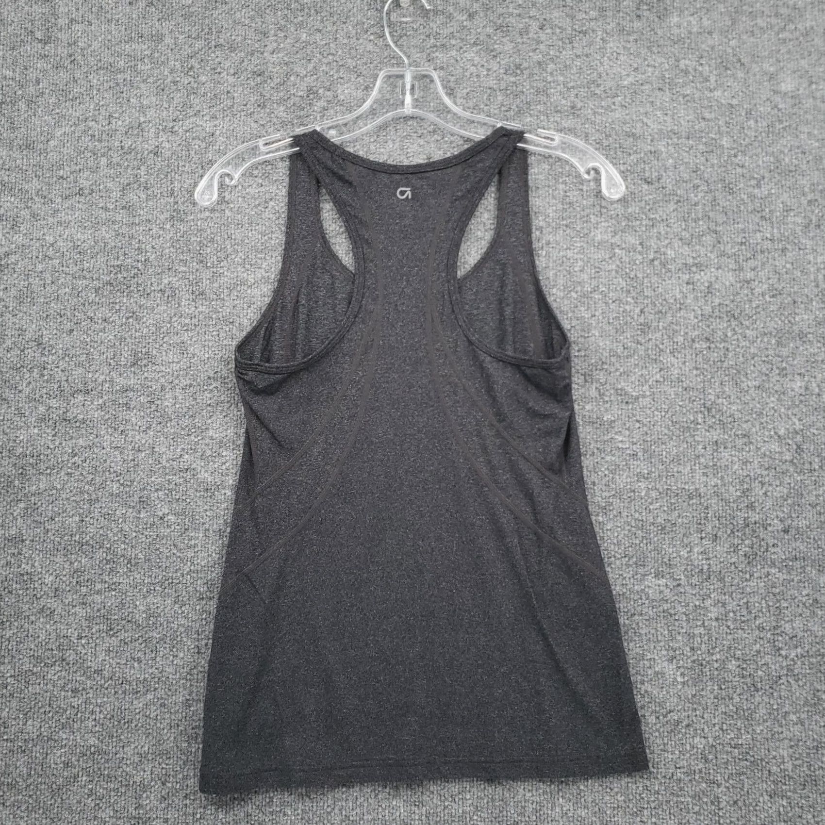 Vintage GapFit Tank Womens S Gray Racerback Scoop Neck Tagless Workout Sportswear Shirt Size ONE SIZE - 2 Thumbnail