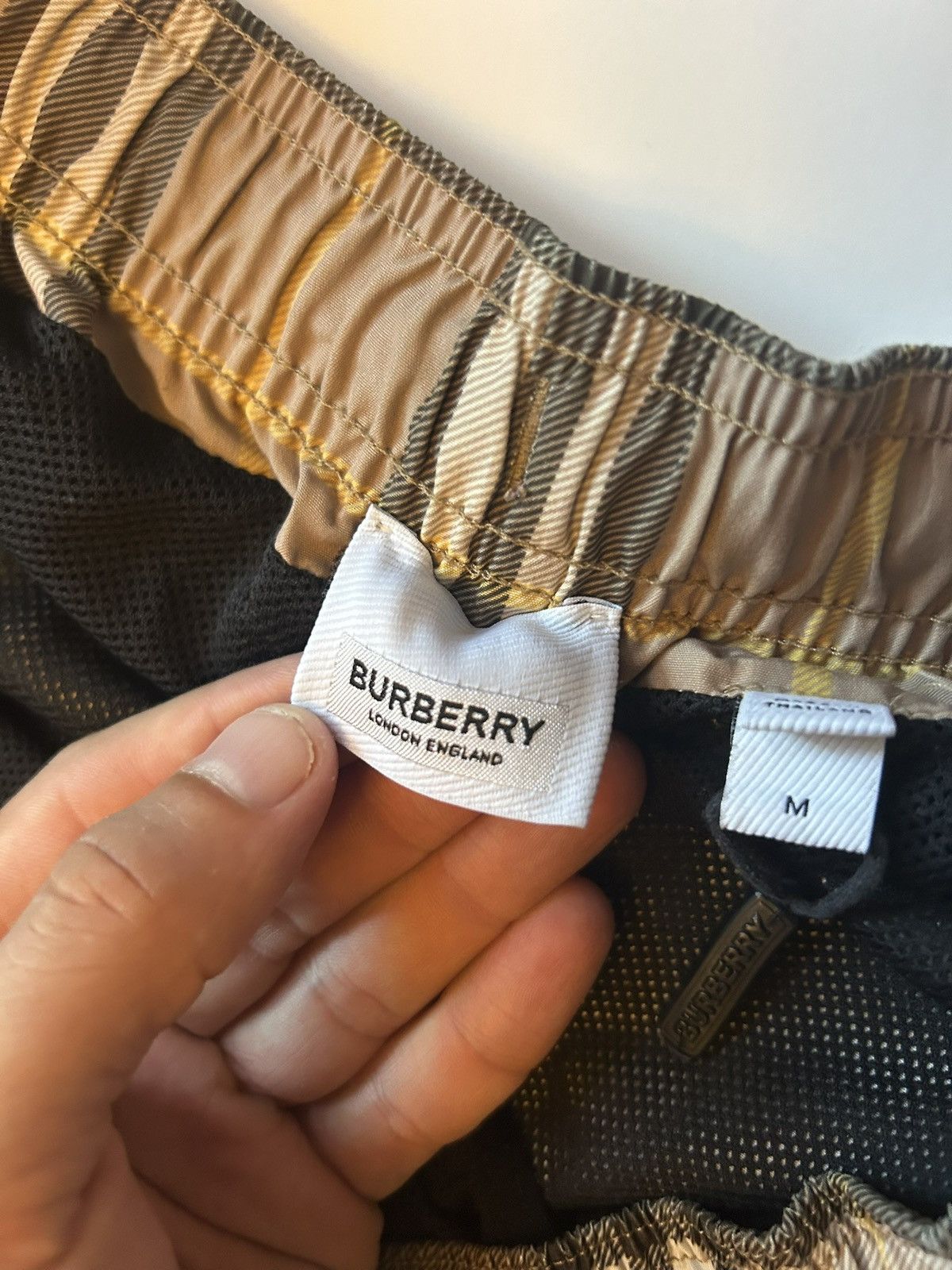 Burberry Burberry Shorts MENS MEDIUM Size US 30 / EU 46 - 7 Thumbnail
