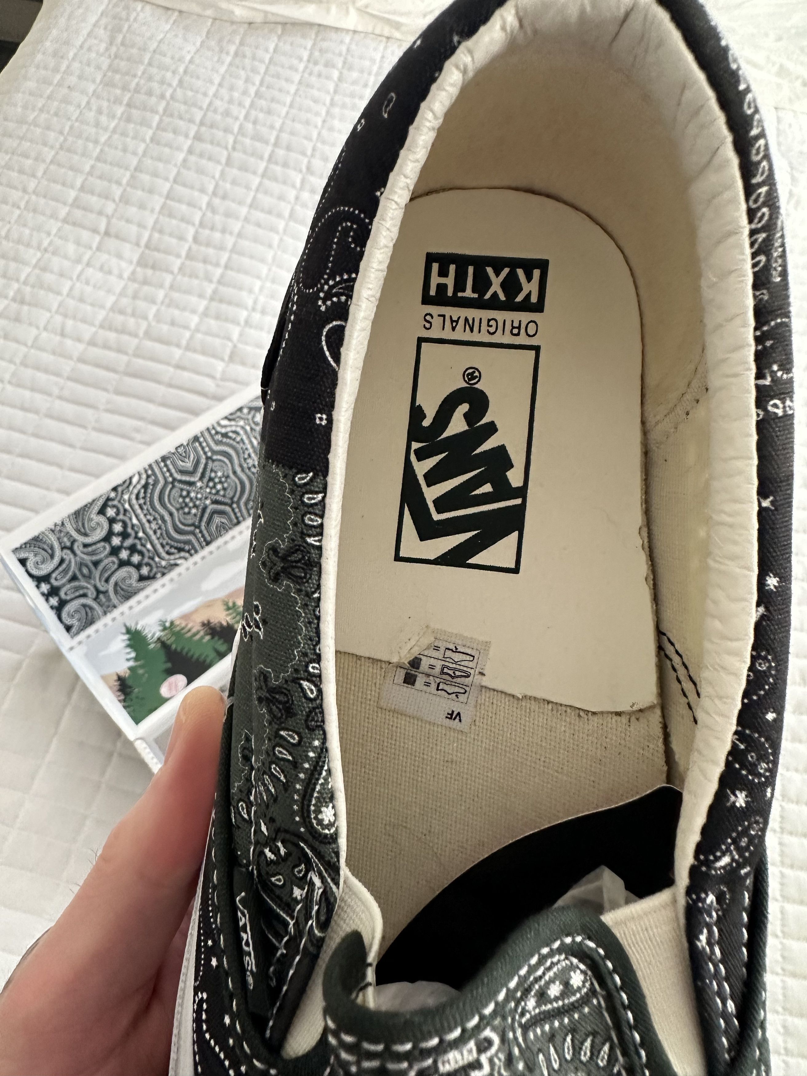 Kith × Vans KITH VANS OG CLASSIC SLIP ON 10TH SCARAB BANDANA Size US 11.5 / EU 44-45 - 6 Thumbnail