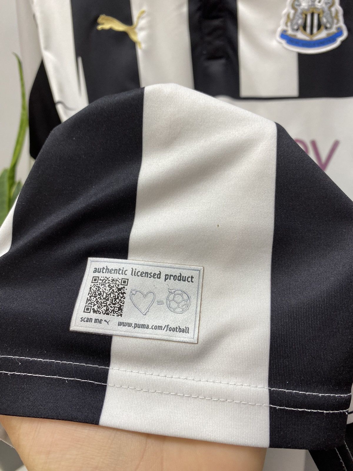 Puma Newcastle United Shirt Jersey 2012-2013 Puma Virgin Money Size US L / EU 52-54 / 3 - 6 Thumbnail