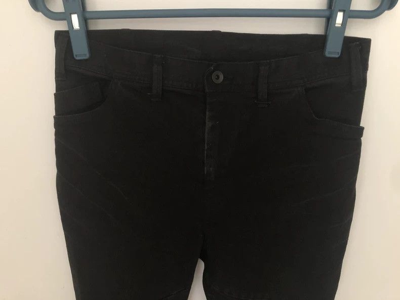 Julius Julius size:2 Black curved knife pants Size US 26 / EU 42 - 4 Thumbnail