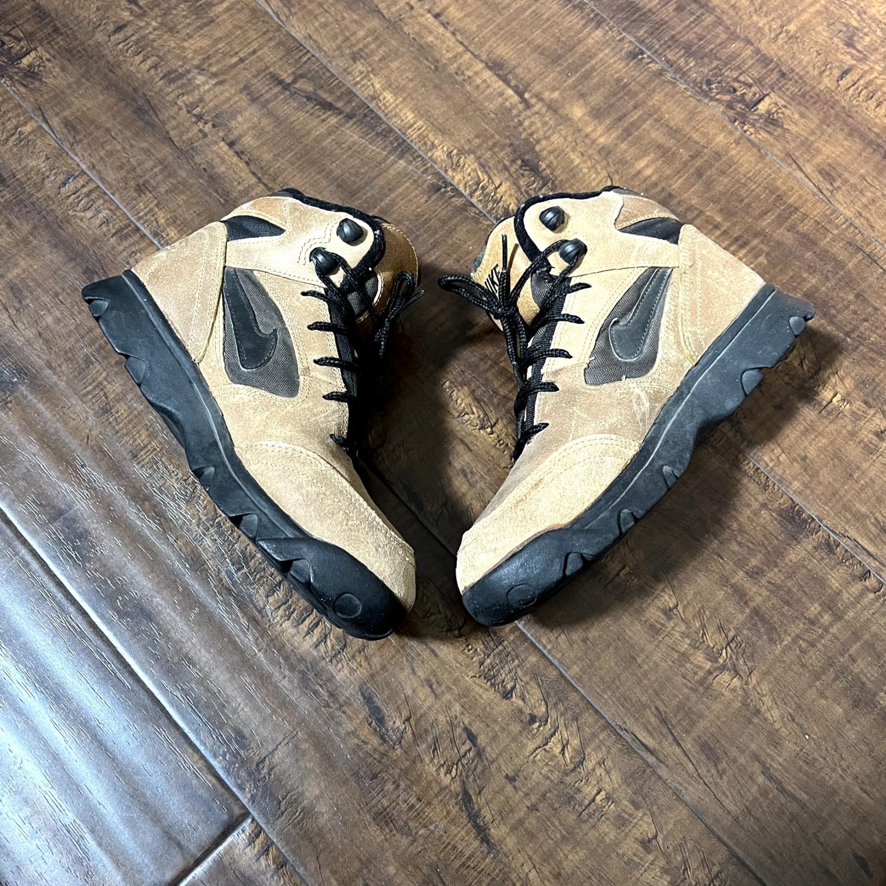 Nike Vintage 90s Nike Air Tumalo II ACG Hiking Boots Women's Size 7 Brown 940608-ID Size US 5 / IT 35 - 4 Thumbnail