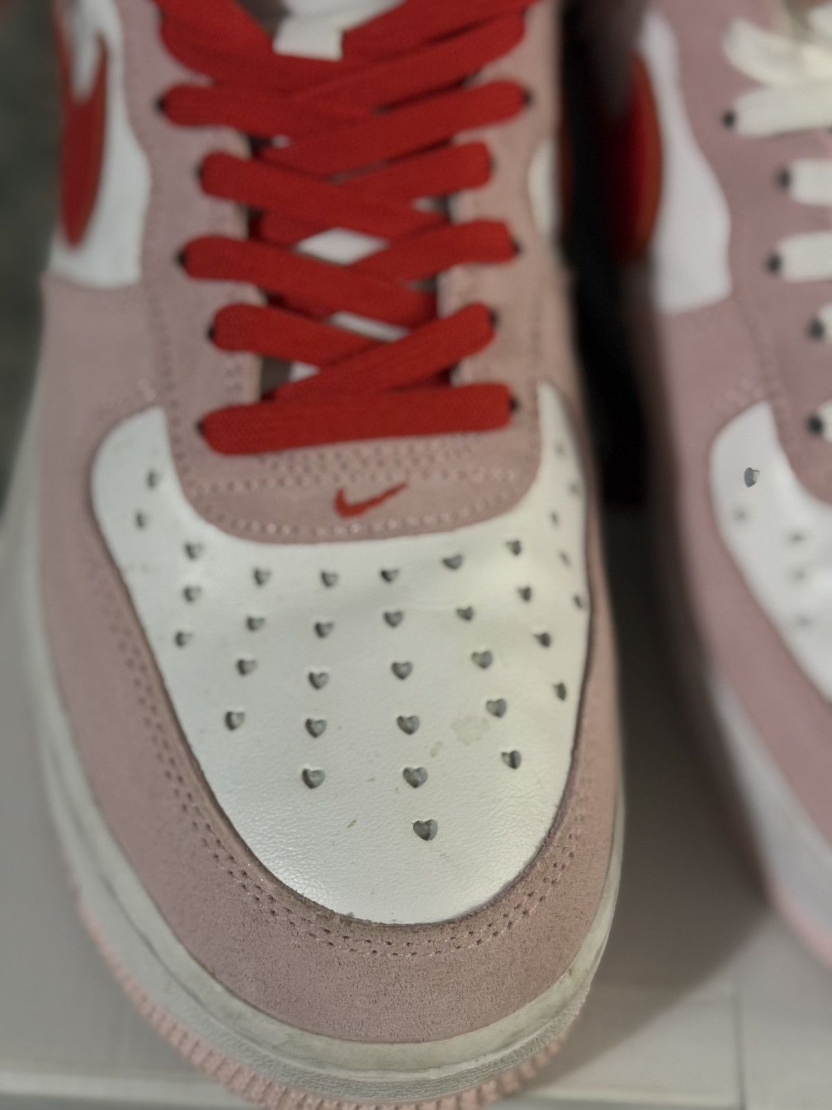Nike Nike Valentines Day Air Force 1 Pink Size 9 W/ BOX Size US 9 / EU 42 - 7 Thumbnail