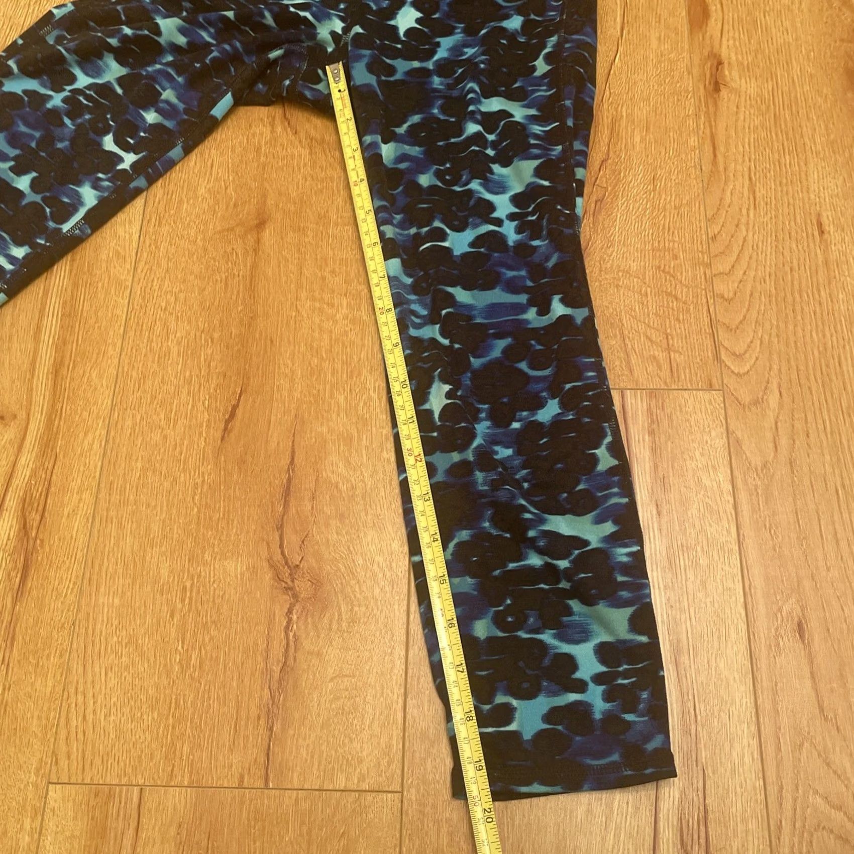 Athleta Athleta Women Blue Underwater XS Chaturanga Crop Yoga Tight Leggings Size 26" / US 2 / IT 38 - 6 Thumbnail