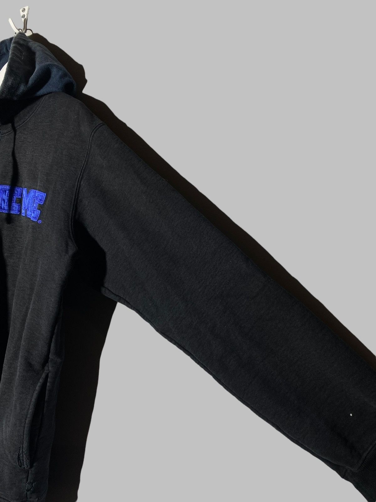 Supreme Supreme S/S 2014 Hooded Crewneck Pullover Black Distressed Size US L / EU 52-54 / 3 - 5 Thumbnail