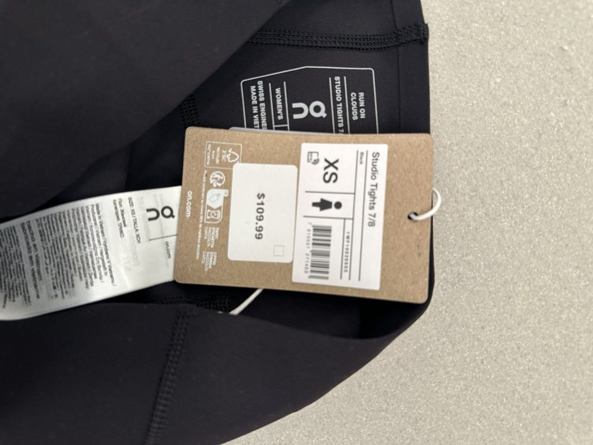 On On Running Studio Tight 7/8 Size 26" / US 2 / IT 38 - 13 Thumbnail