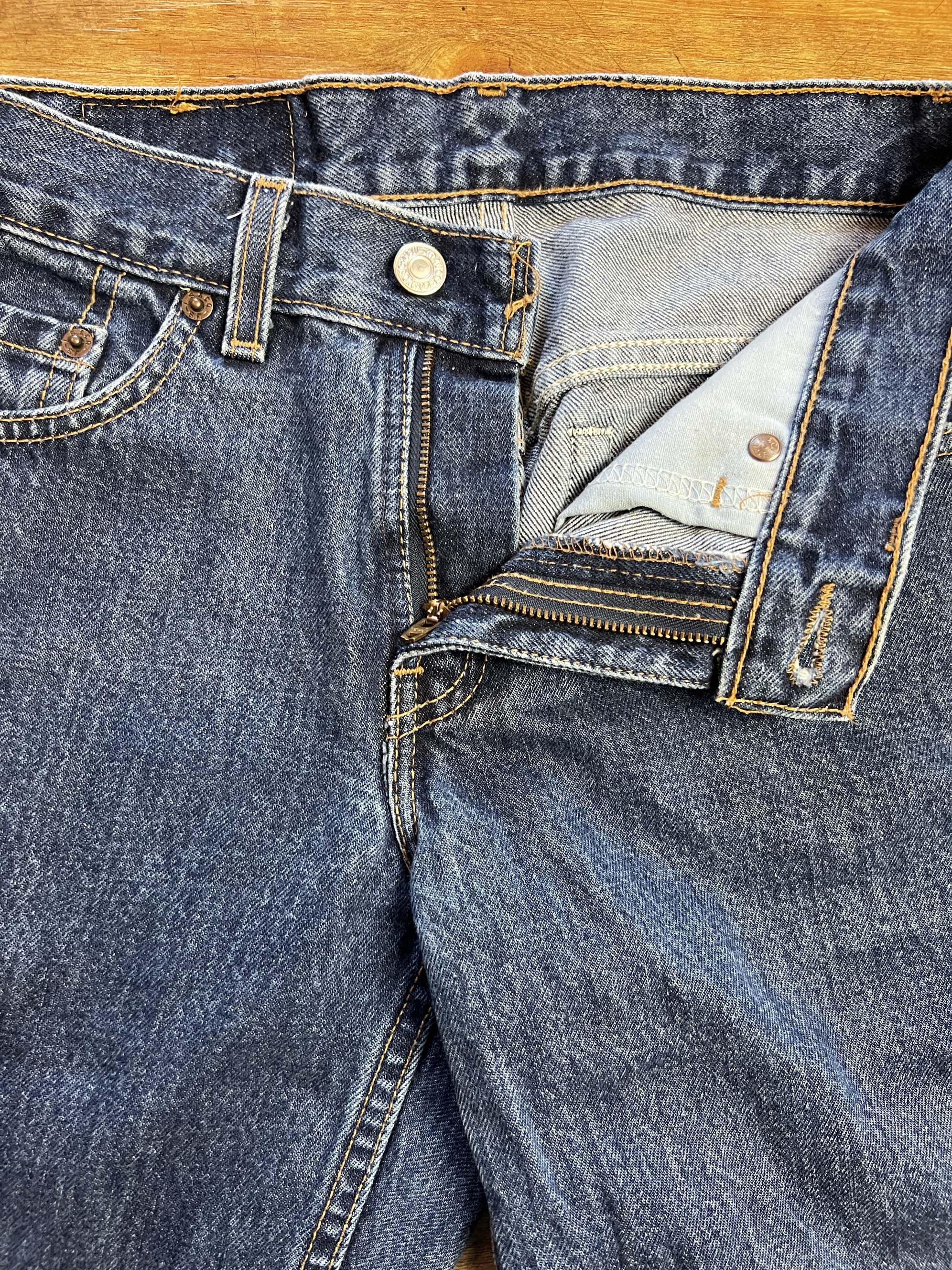Levi's Vintage Clothing Vintage Levi's 505 Dark Wash Zipper Fly Denim Size US 28 / EU 44 - 4 Thumbnail