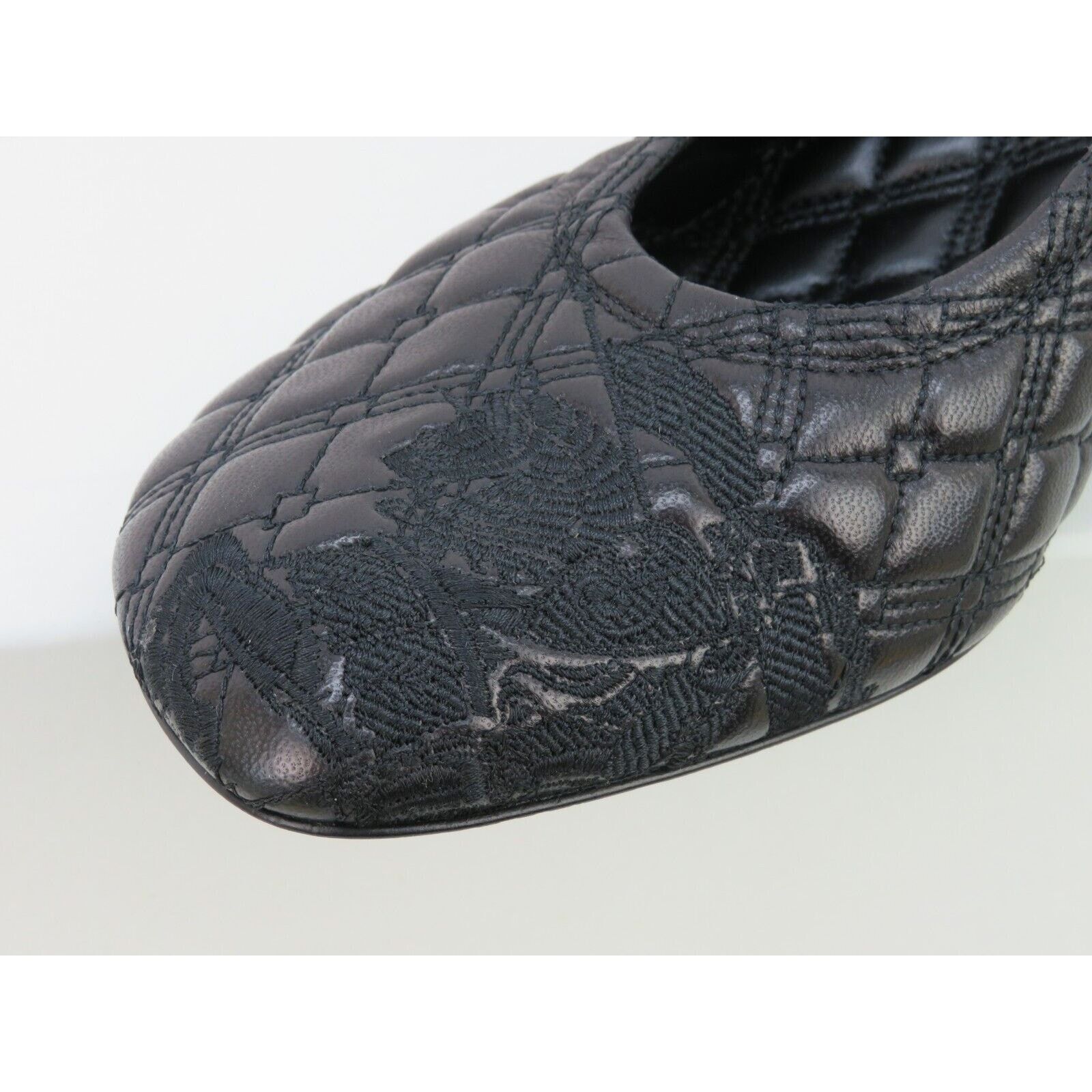 Burberry BURBERRY BABY BLACK QUILTED LEATHER LOGO KITTEN PUMPS 39 9 Size US 9 / IT 39 - 6 Thumbnail