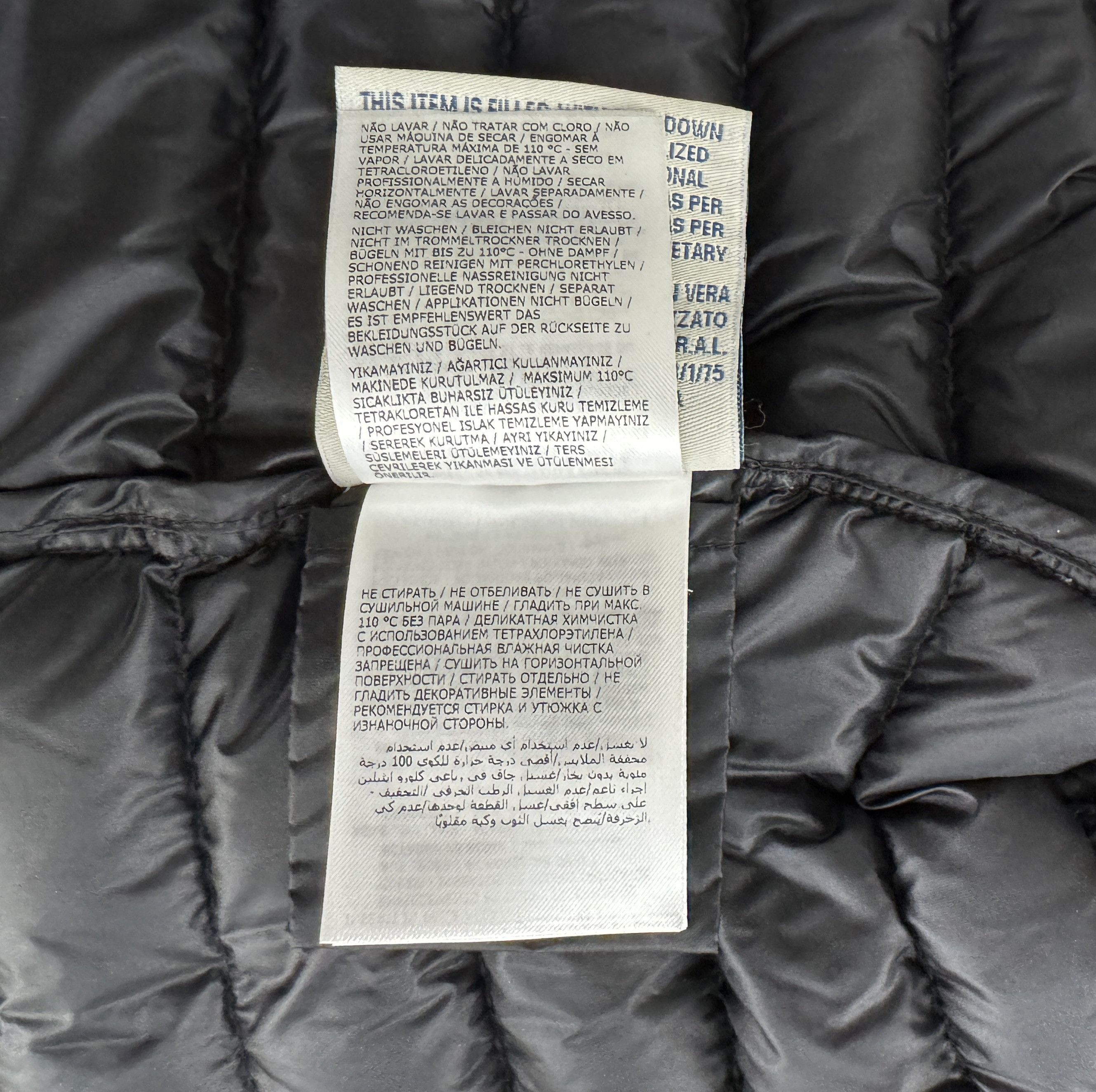 Moncler Moncler Ambert Down Jacket Puffer Denim Trimmed Navy Size 3 Size M / US 6-8 / IT 42-44 - 20 Thumbnail