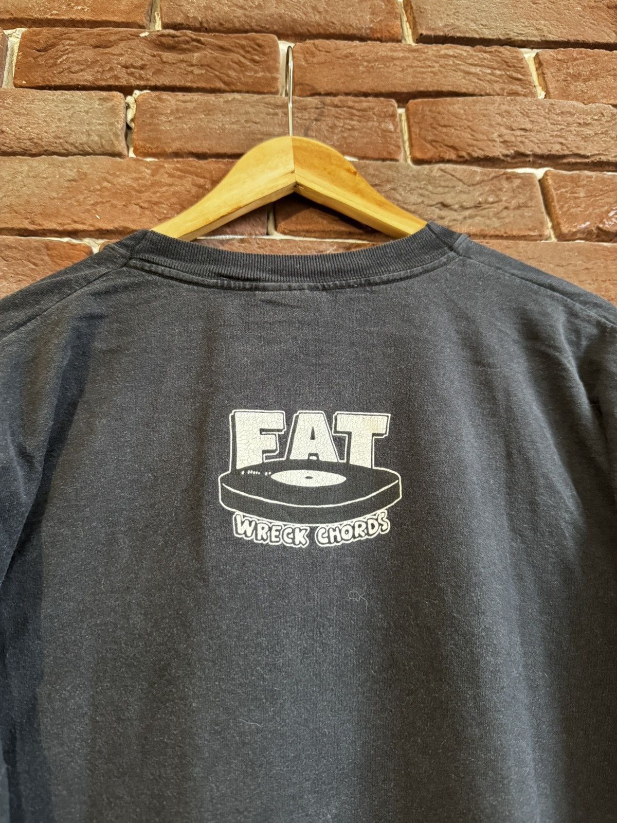 Band Tees VINTAGE 00s MAD CADDIES FAT WRECK CHORDS TEE T-SHIRT PUNK Size US XL / EU 56 / 4 - 4 Thumbnail