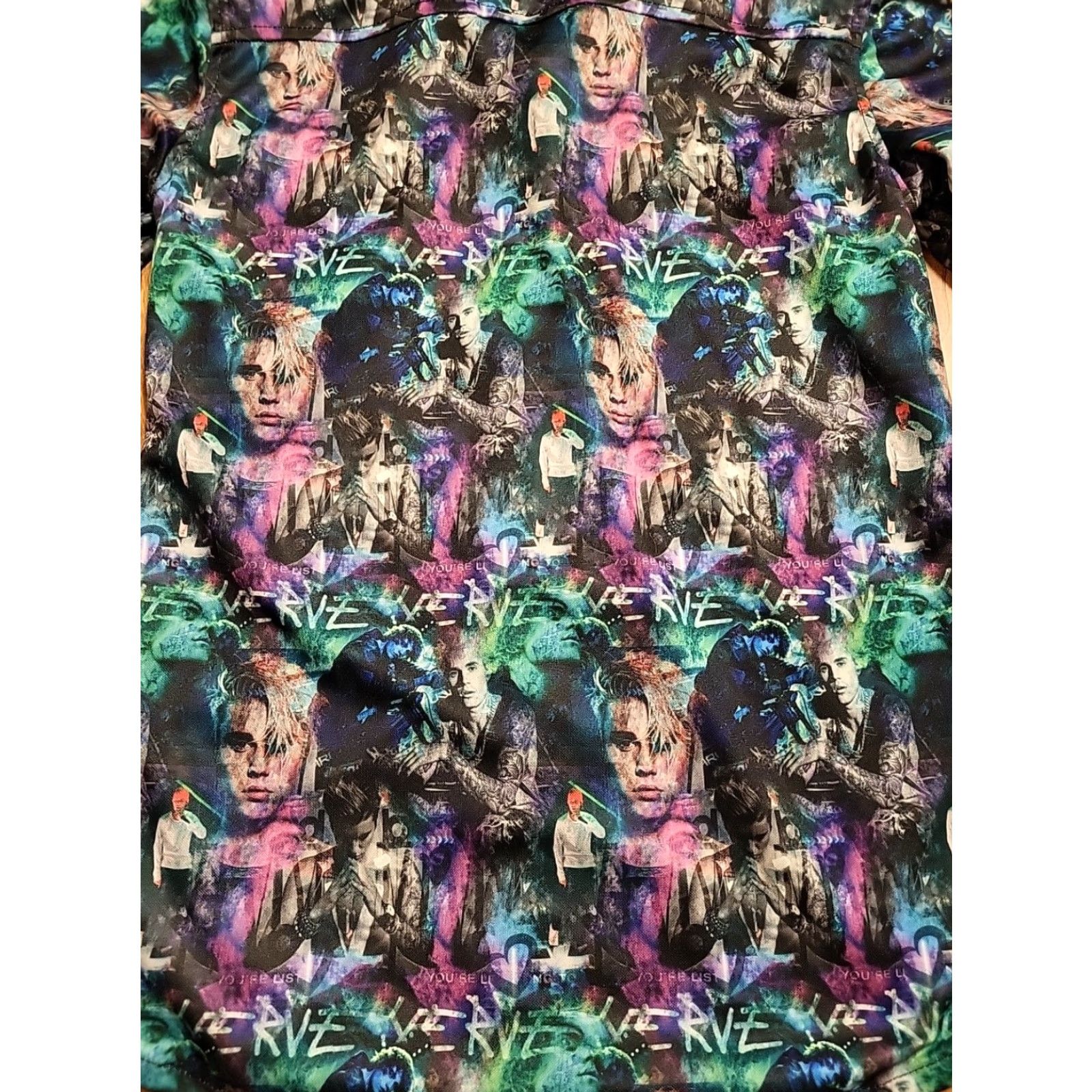 Vintage Justin Beiber LS Shirt Button-Up All Over Print Polyester Disco-style Small Mens Size US S / EU 44-46 / 1 - 3 Thumbnail