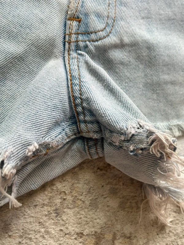 Levi's Levi’s 1993 Denim Shorts Sz W 29 Distressed Size 29" - 7 Thumbnail