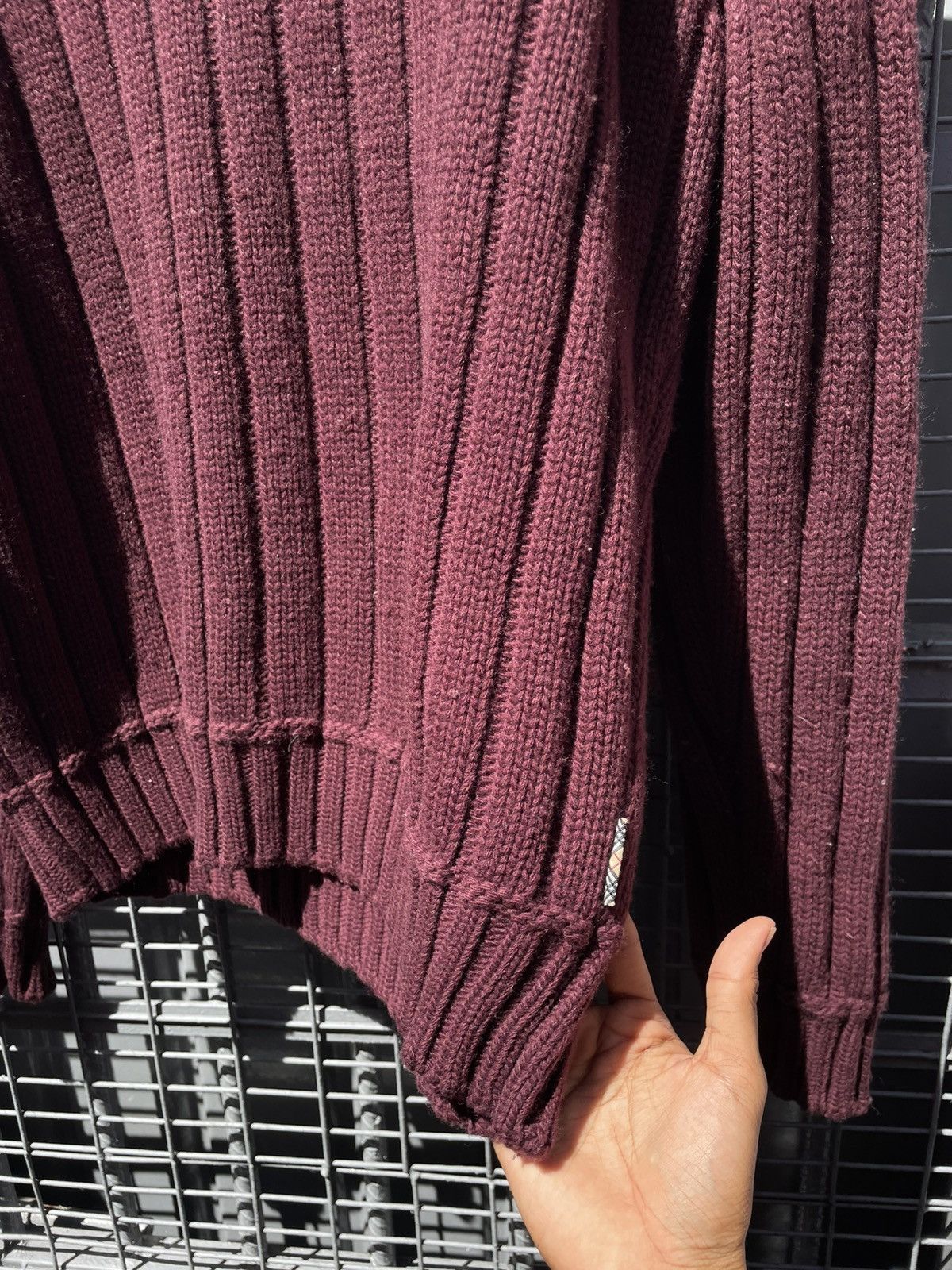 Burberry Burberry | Burgundy Knitted Turtleneck Sweater Size US L / EU 52-54 / 3 - 4 Thumbnail