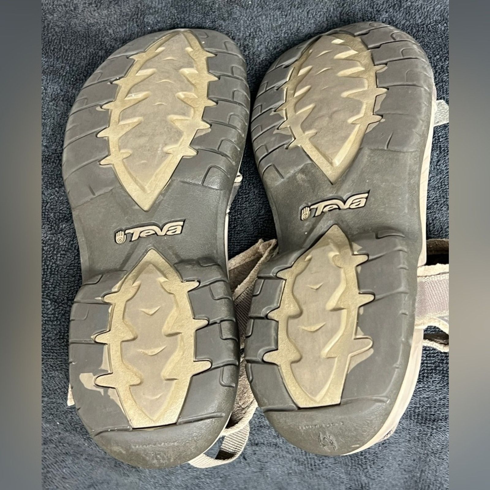 Teva Teva Sandals Women’s 8 Verra Strappy Bungee Cord Trail Water Size US 8 / IT 38 - 5 Thumbnail