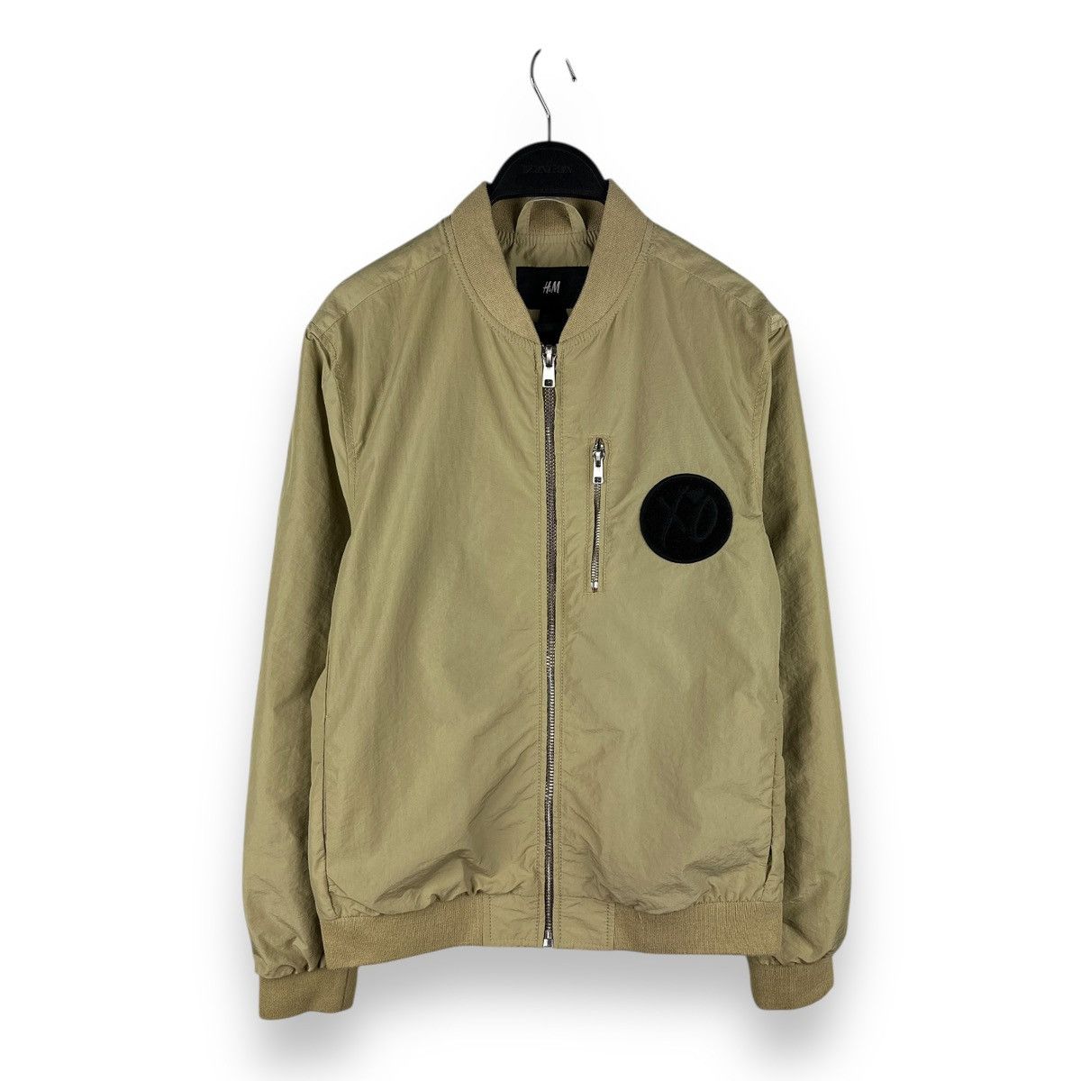 H&M × The Weeknd × XO H&M x The Weeknd XO Big Logo Beige Bomber Jacket Size US S / EU 44-46 / 1 - 6 Thumbnail
