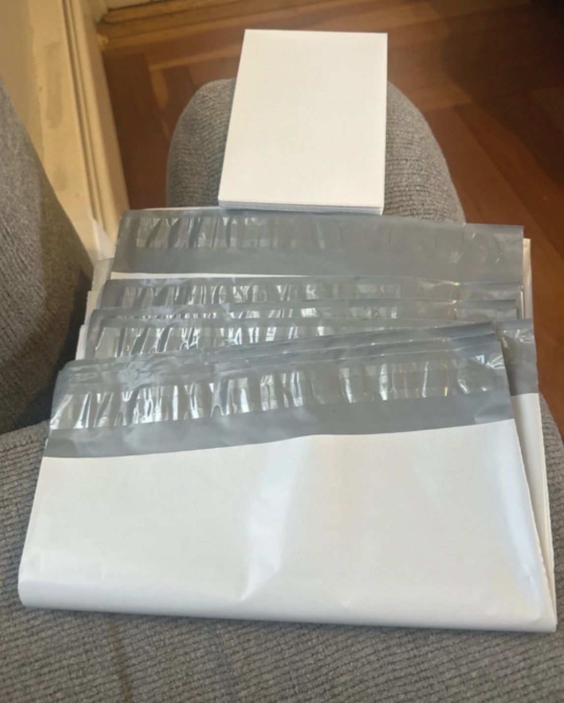 Other Bundle of 10 white and black poly mailers Size ONE SIZE - 1 Preview