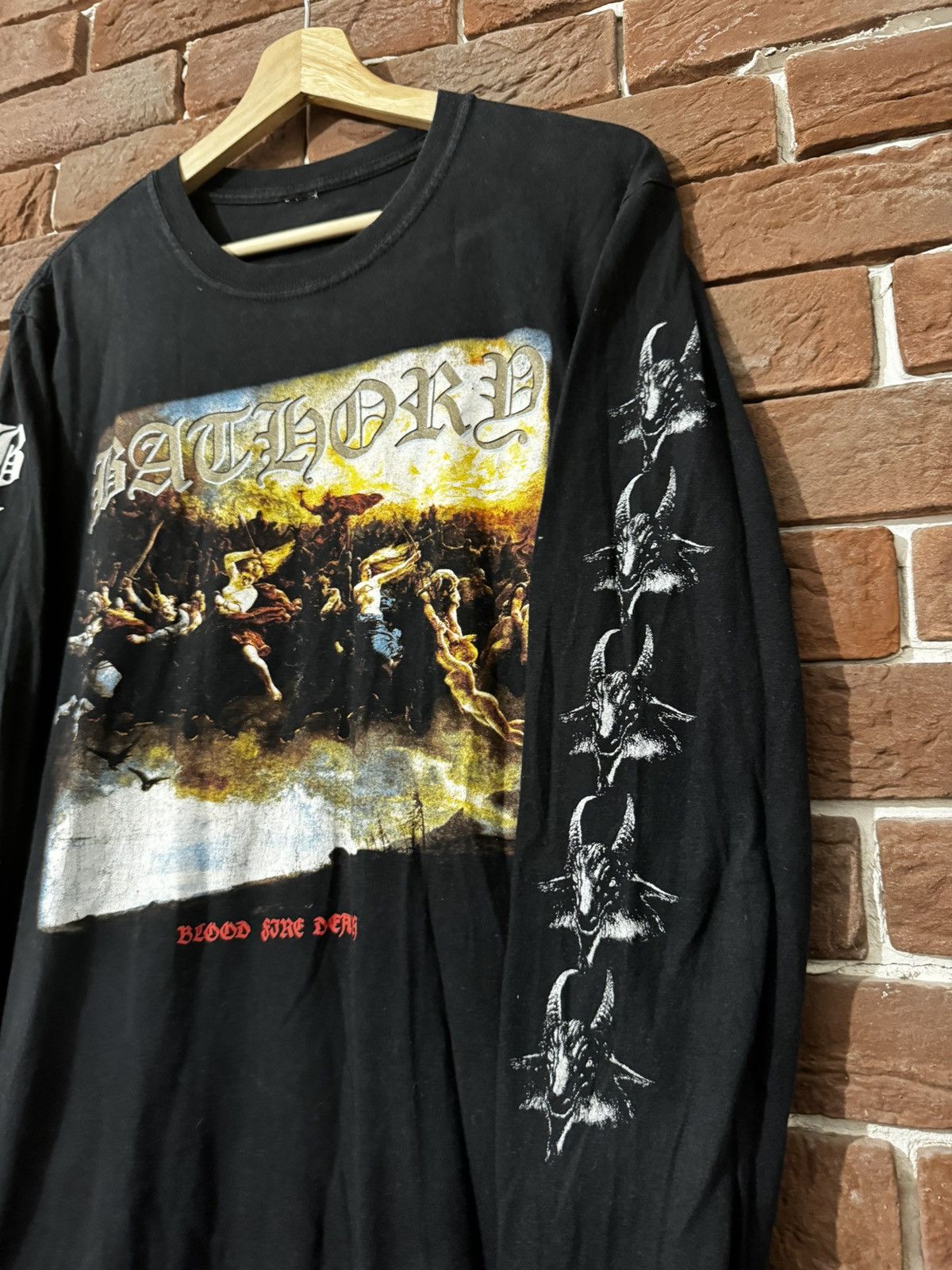 Band Tees Vintage 00s Bathory Blood Fire Death Metal Band Tee Long L Size US L / EU 52-54 / 3 - 6 Thumbnail