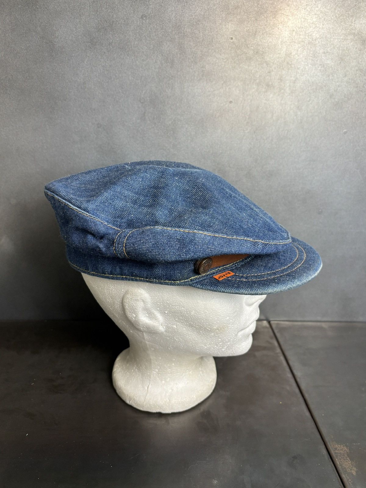 Levi's Vintage Levi's Orange Tab Hat 1970s Denim Newsboy Flatcap 70 Size ONE SIZE - 1 Thumbnail