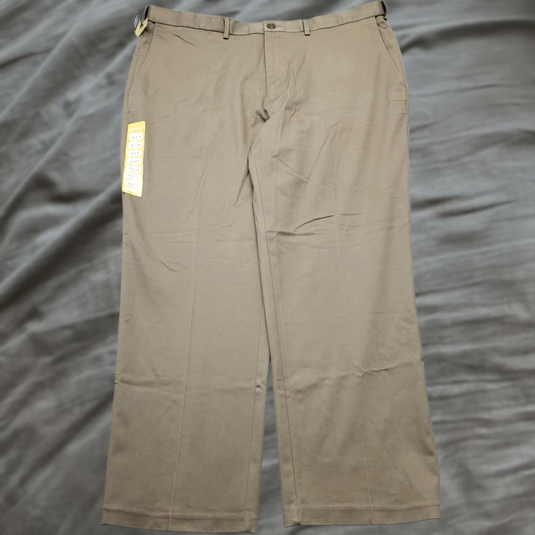 Haggar Haggar Premium Khaki Pants Mens 42x30 Tan Classic Fit Straight Wrinkle Free Size US 42 / EU 58 - 1 Thumbnail